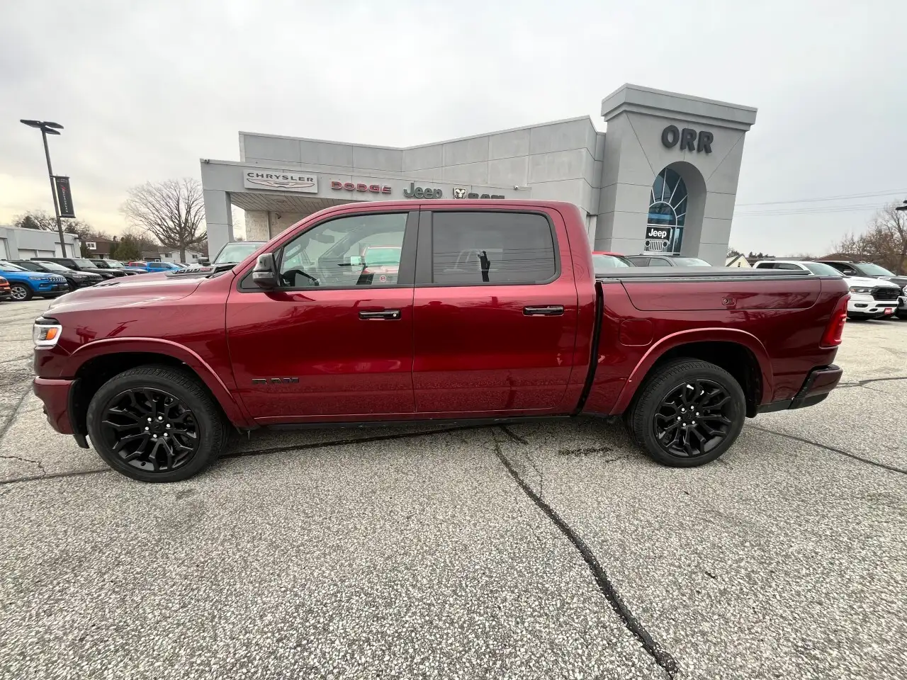 RAM 1500 снимка RAM 1500