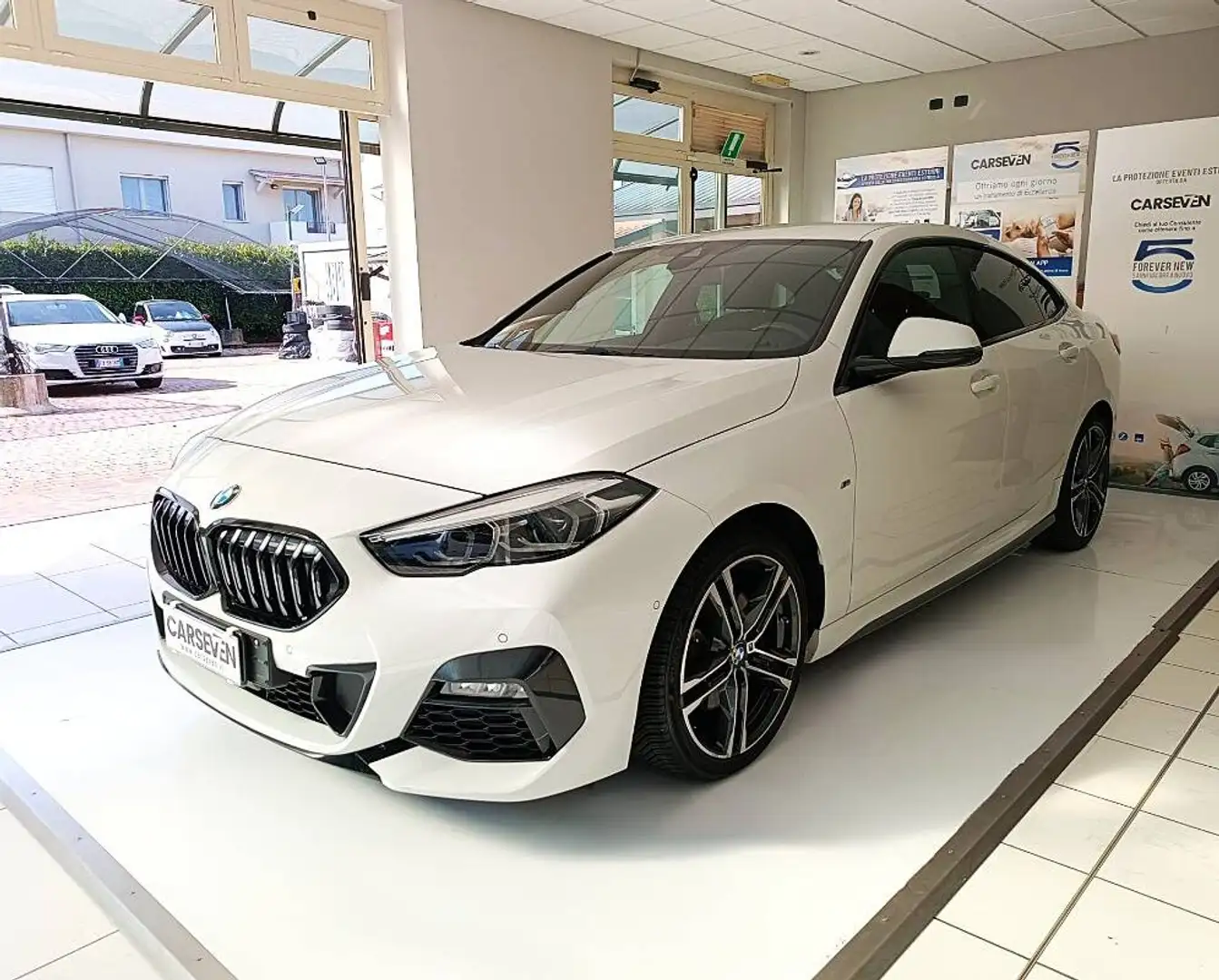 BMW 216 216d Msport auto Weiß - 1