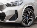 BMW iX1 xDrive30 M Sportpaket/Innovation/AHK/H&K/ Zilver - thumbnail 3
