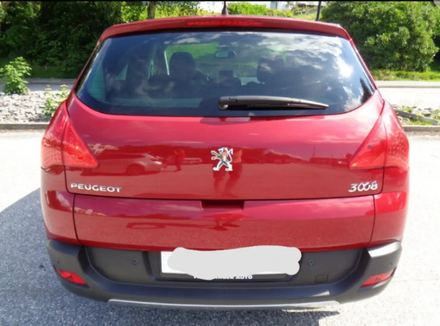 Peugeot 3008 3008 1.6 HDI 110 FAP BUSINESS PACK VU Rouge - 2