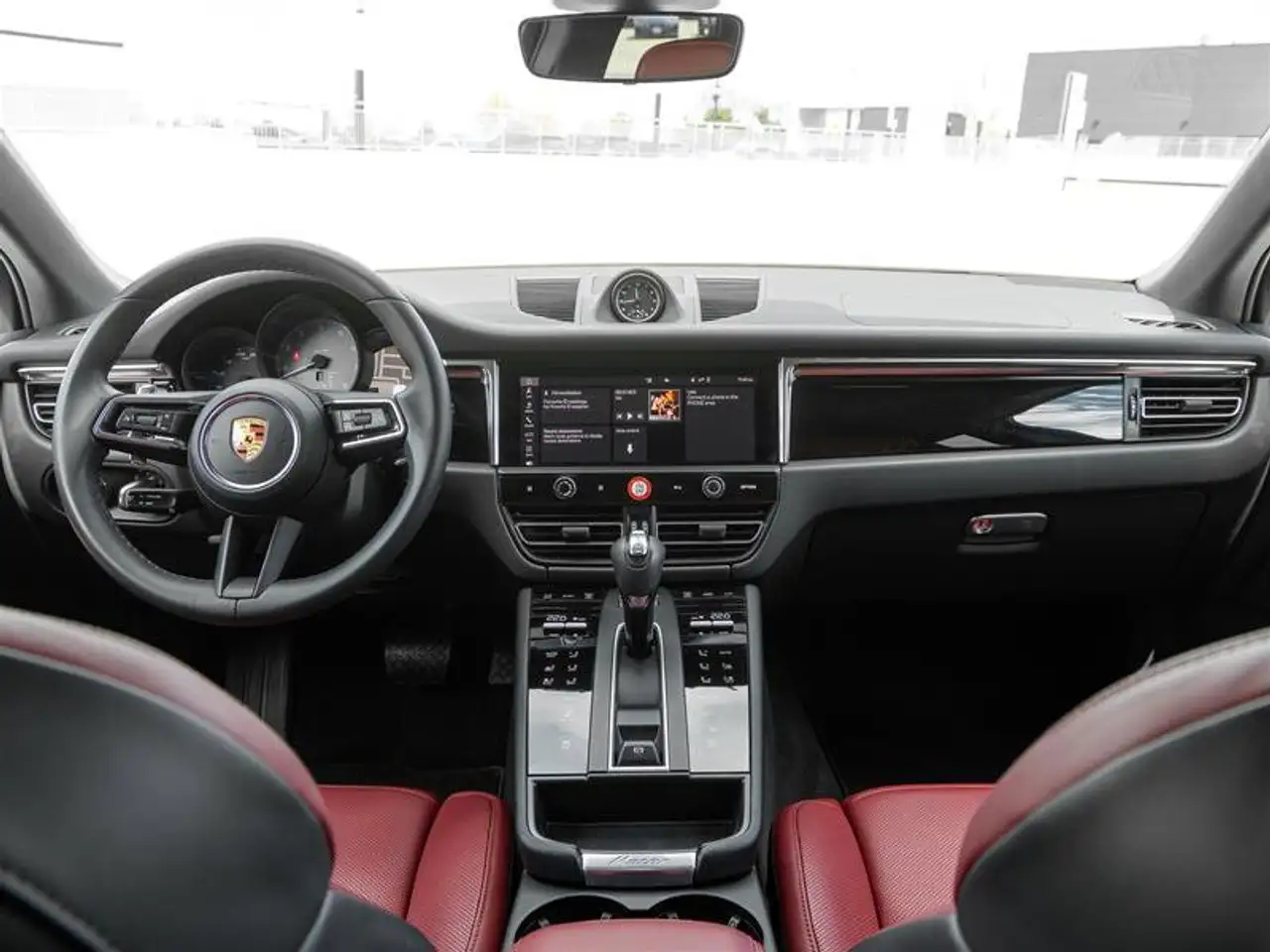 Porsche Macan снимка Porsche Macan