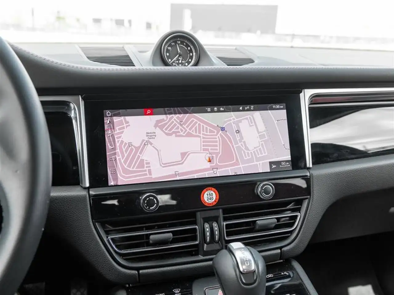 Porsche Macan снимка Porsche Macan
