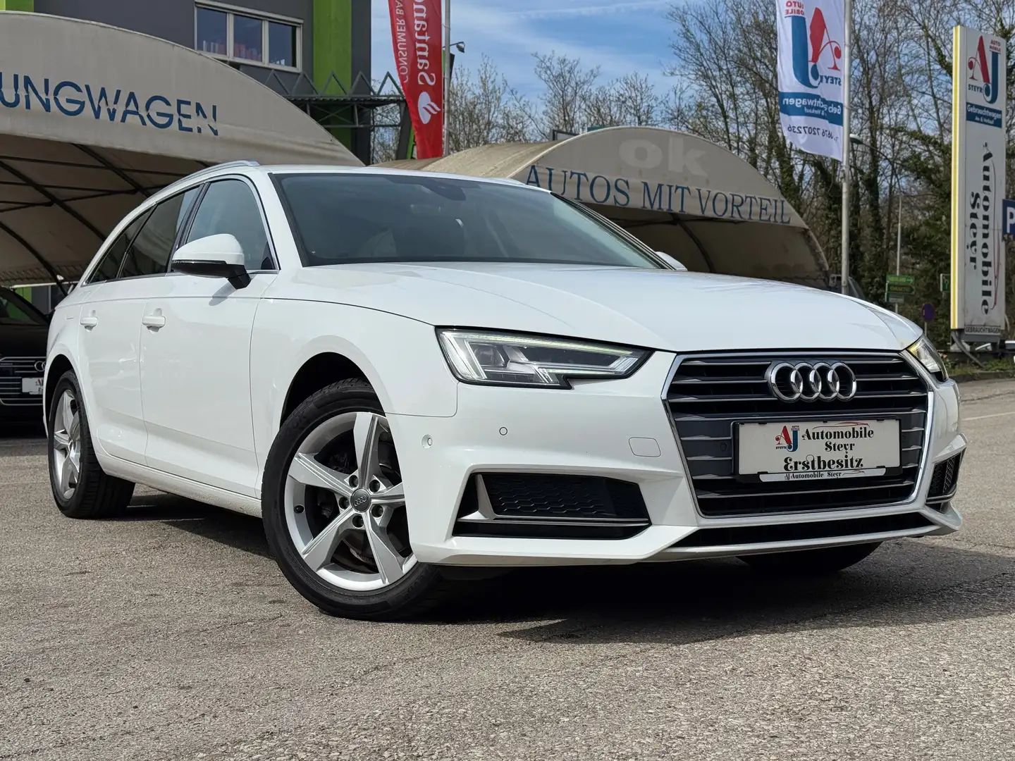 Audi A4 Avant 35 TDI sport S-tronic+Navi+Apple CarPlay+LED Weiß - 1