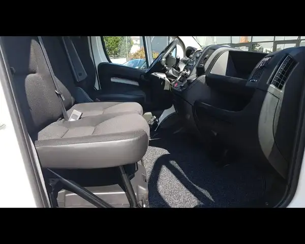 Citroen Jumper view 11