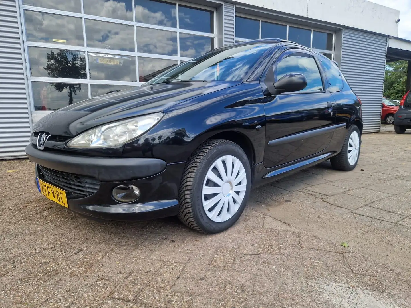 Peugeot 206 1.6-16V XS Premium Zwart - 1