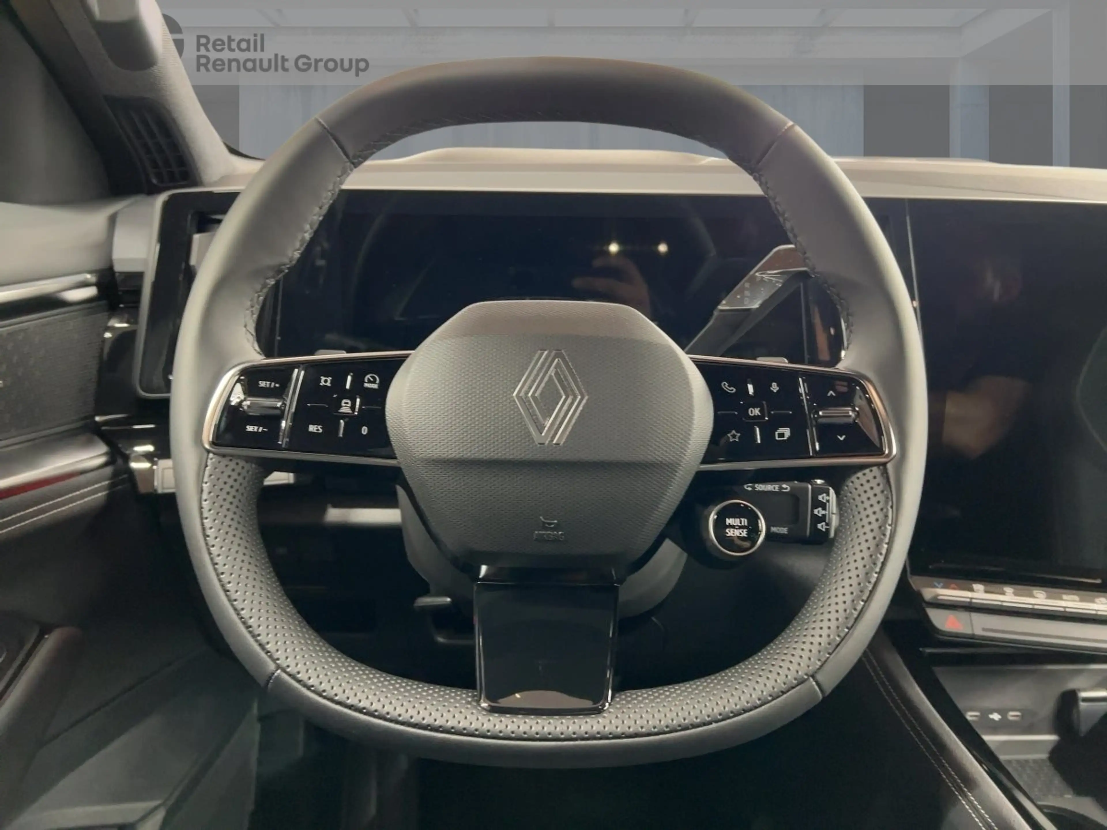 Renault Espace 6 Iconic Full Hybrid E-Tech 200 7-Sitzer — photo 11
