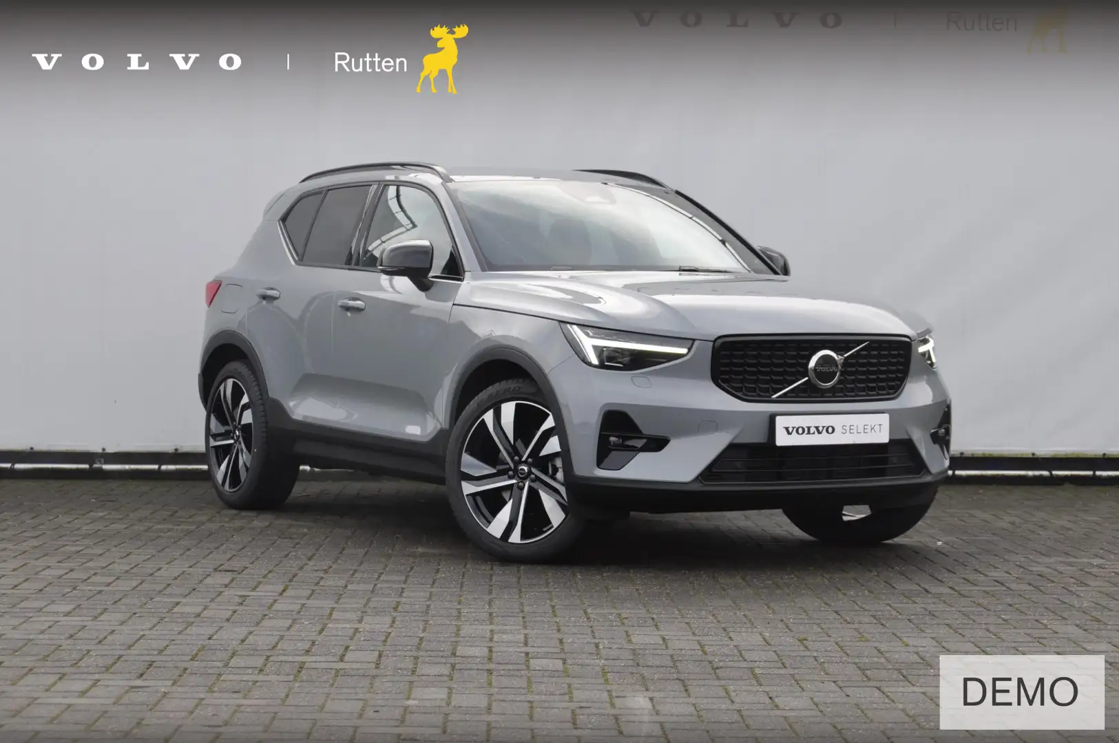 Volvo XC40 B4 211PK Automaat Plus Dark / Adaptive cruise cont Grigio - 1
