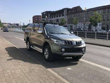 L 200 2.4 DI-D 4WD Blackline (EU6)