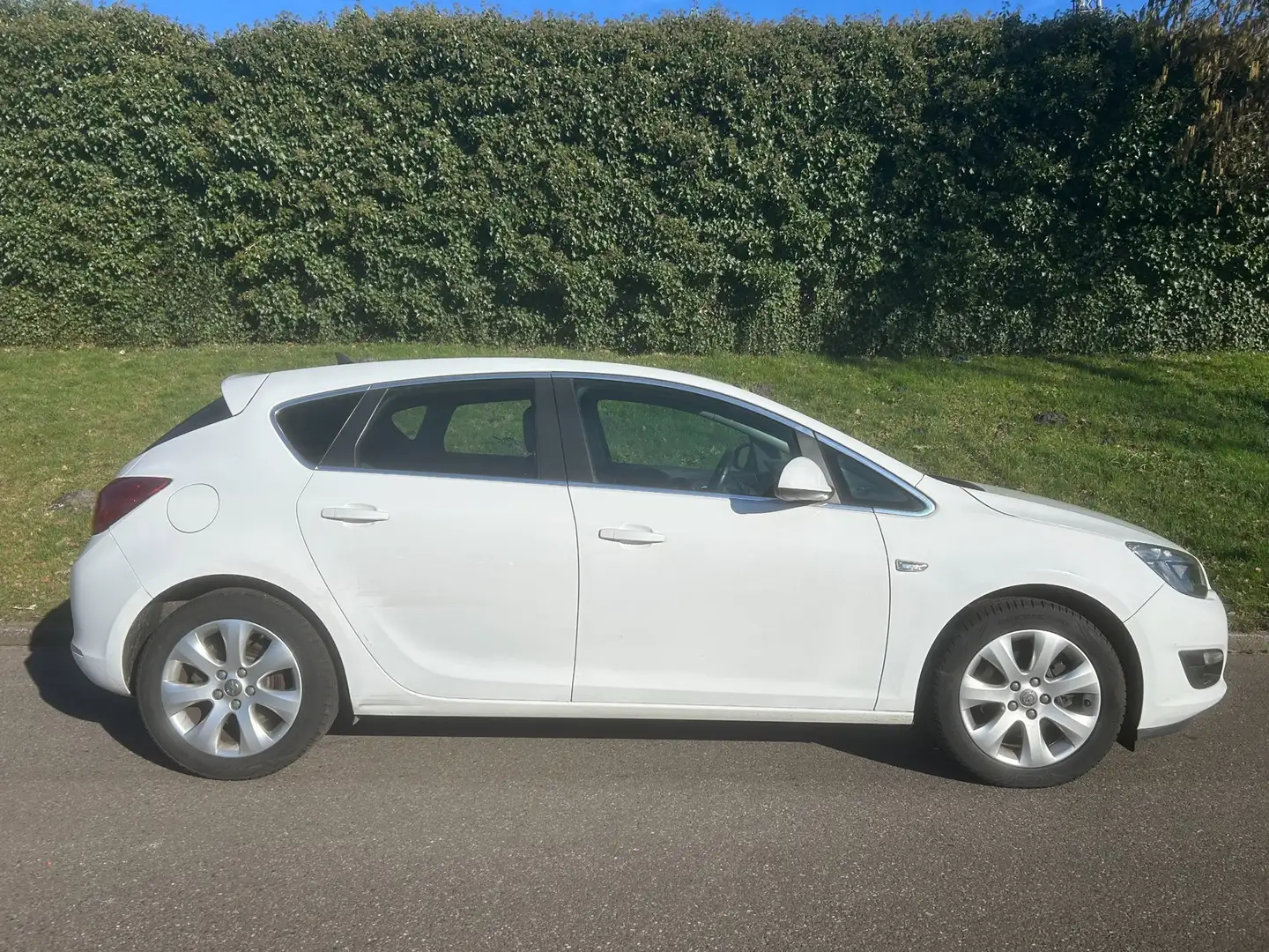 Opel Astra 1.6 CDTi Business + Navi - Clima - Cruise - PDC Weiß - 2
