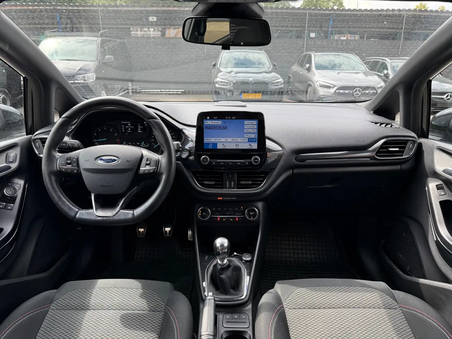 Ford Fiesta 1.0 EcoBoost ST-Line Cruise LED CarPlay Zwart - 2