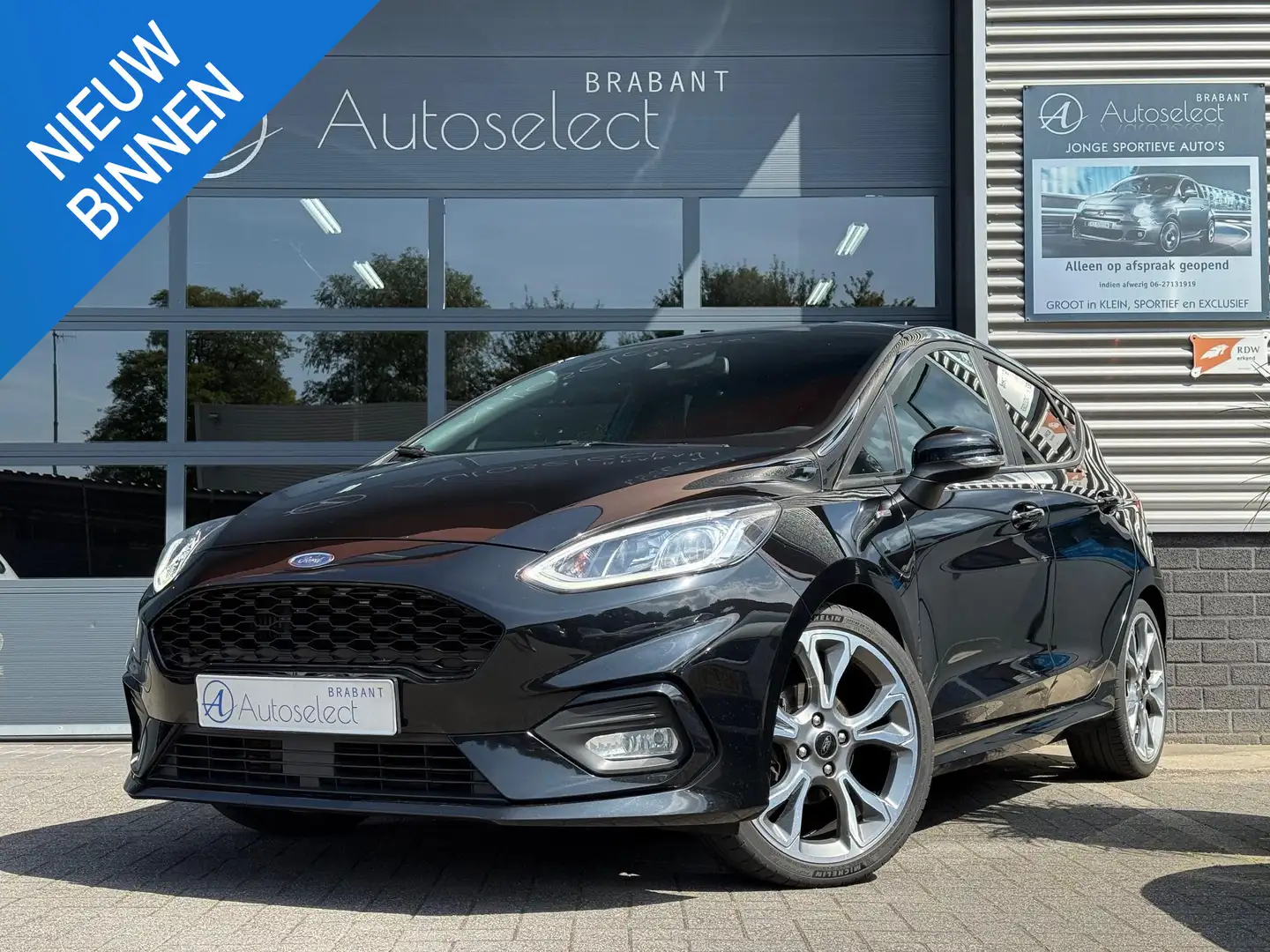 Ford Fiesta 1.0 EcoBoost ST-Line Cruise LED CarPlay Zwart - 1