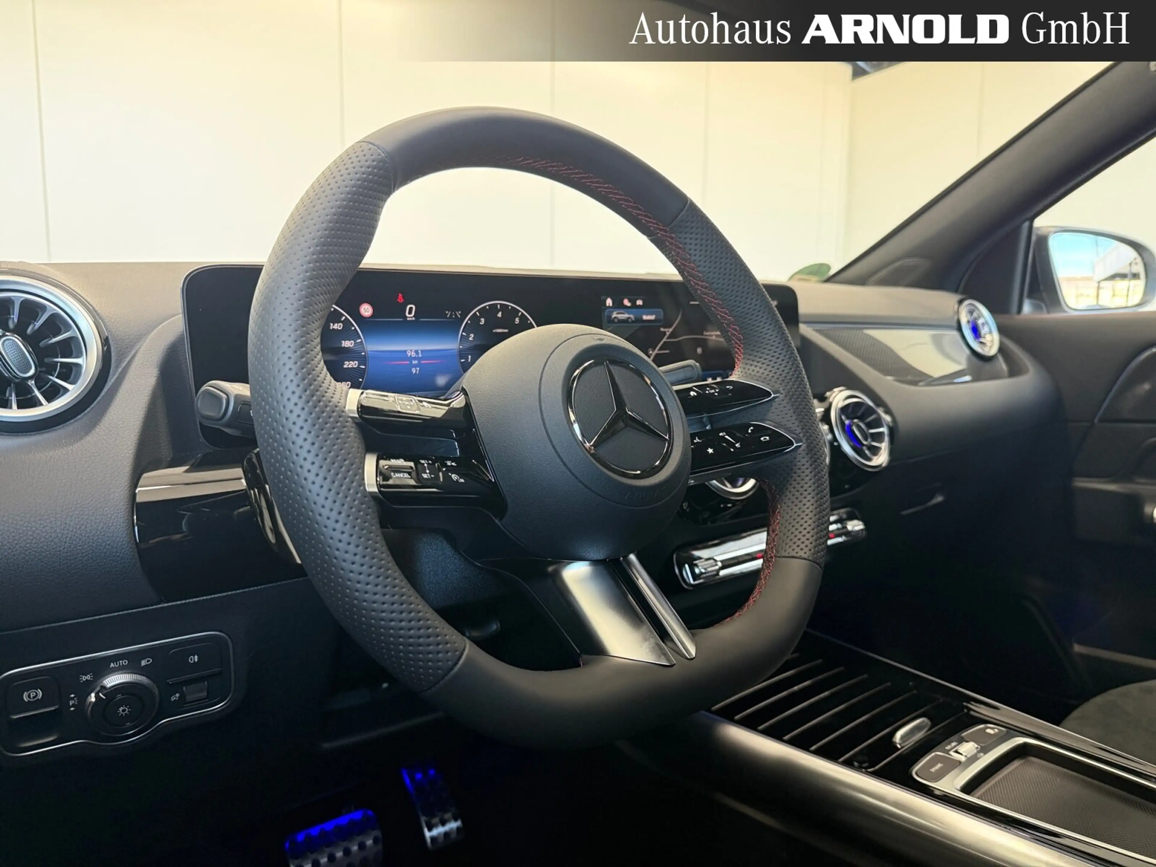 Mercedes-Benz GLA 200 GLA 200 AMG-Line MULTIBEAM PanoD. el-Klappe 19" BC — photo 9