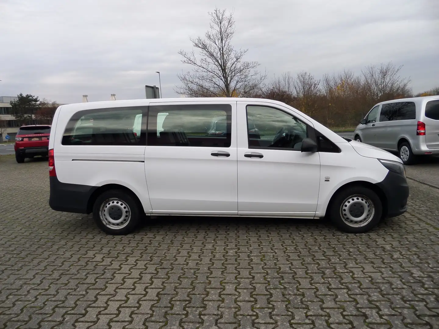 Mercedes-Benz Vito 111 CDI Tourer Pro LANG+8xLeder+Klima+Standheizung Blanc - 1