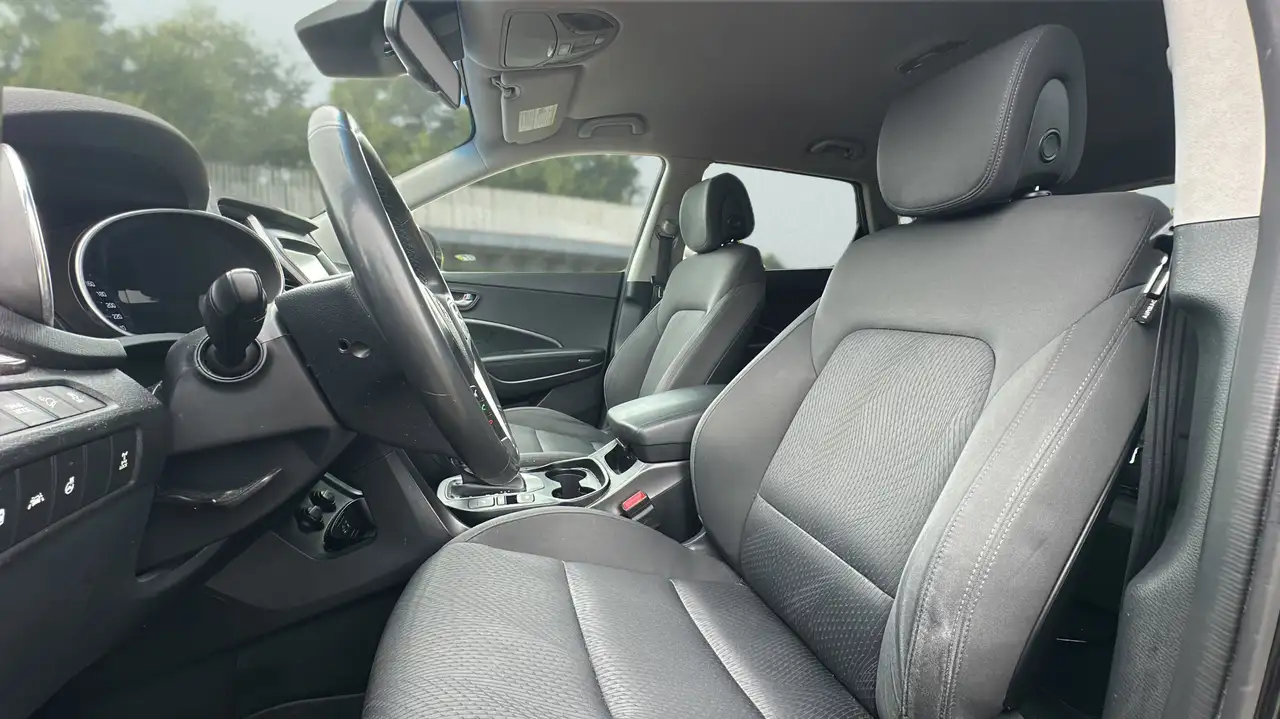 Hyundai SANTA FE снимка Hyundai SANTA FE