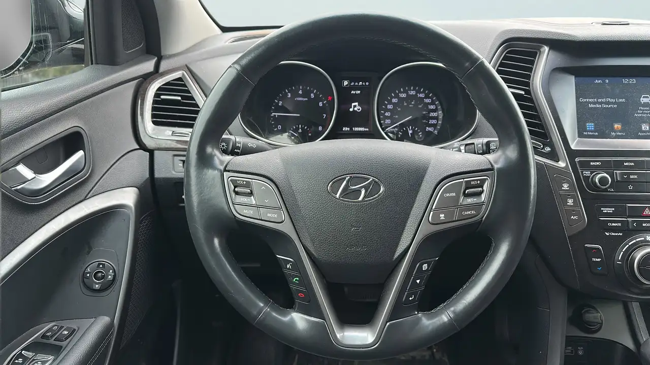 Hyundai SANTA FE снимка Hyundai SANTA FE
