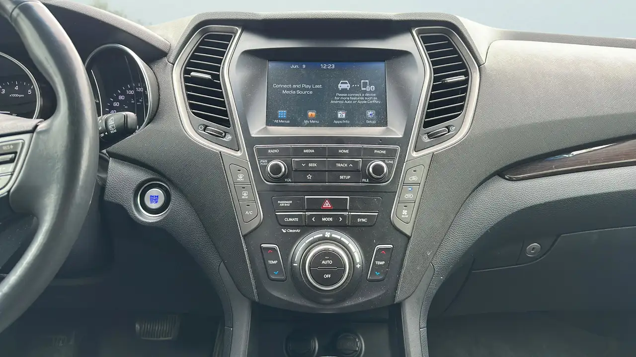 Hyundai SANTA FE снимка Hyundai SANTA FE