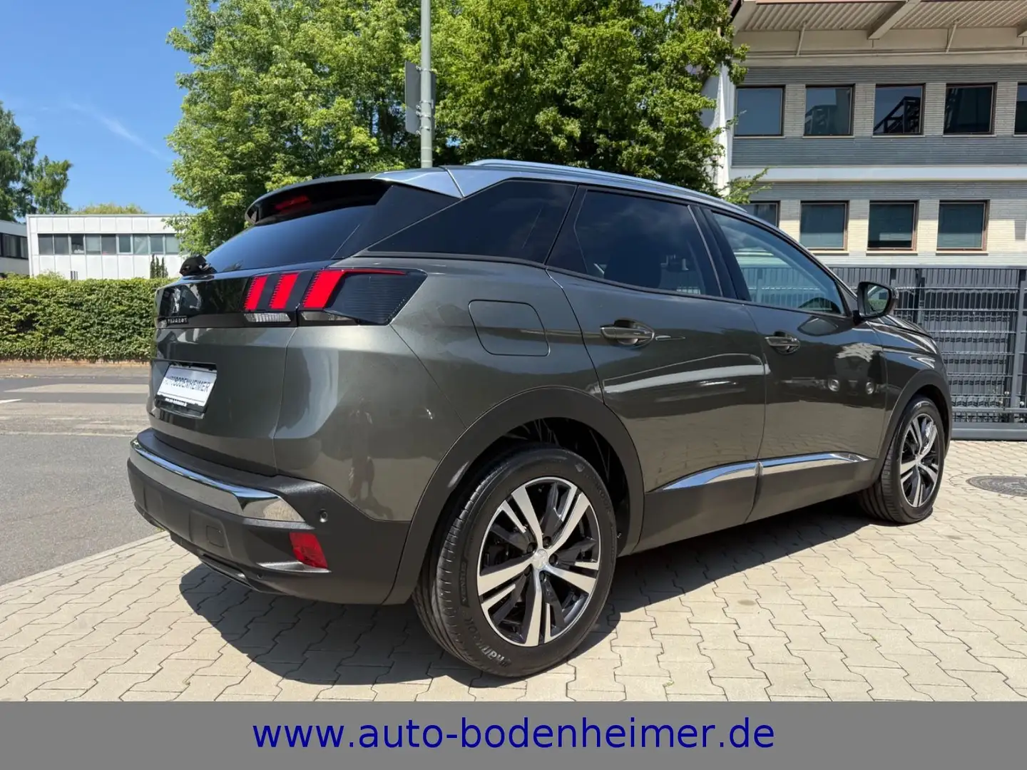Peugeot 3008 Allure 1.6 THP 165 Autom.·Kamera·Full-LED Grau - 2