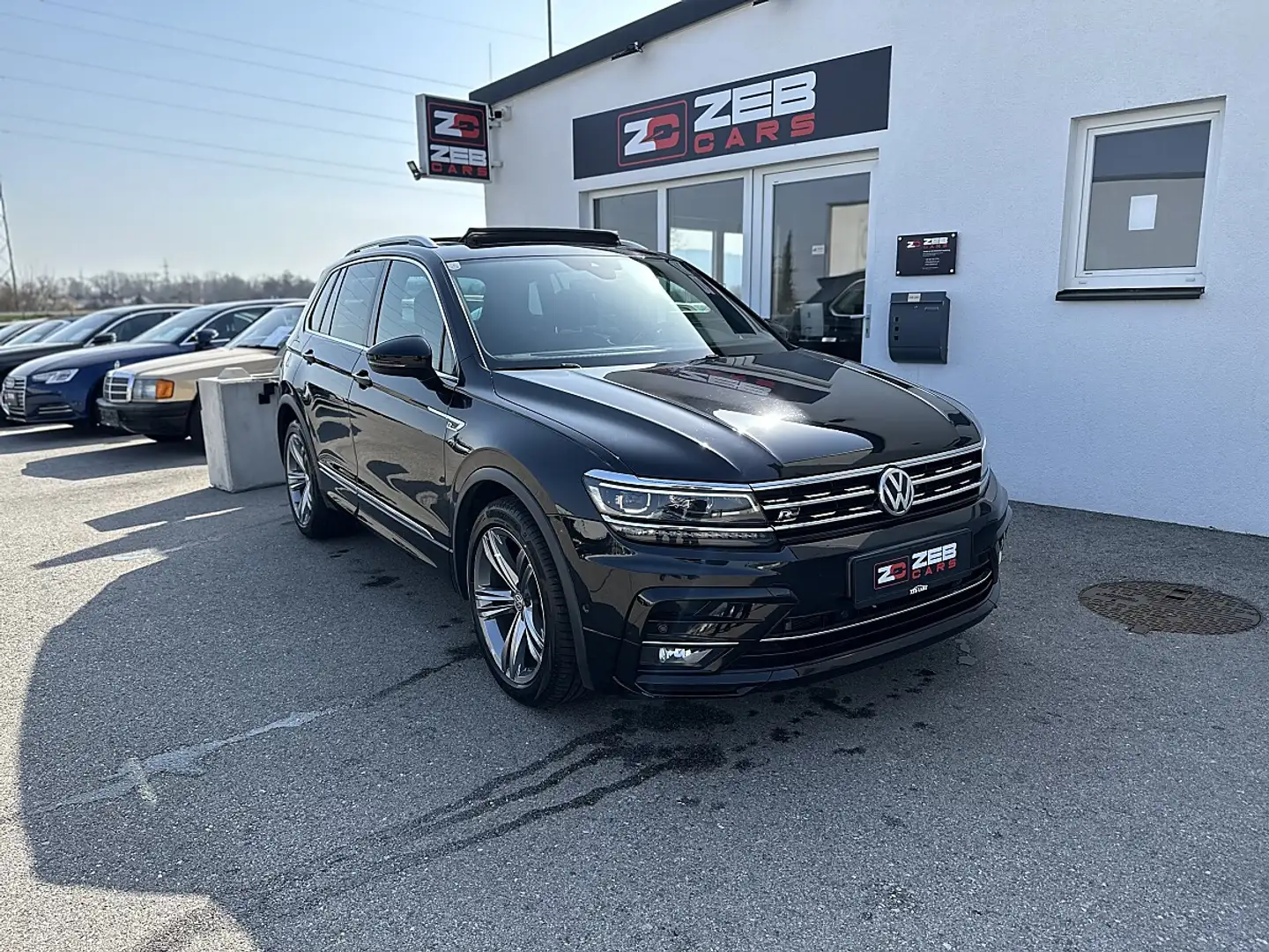Volkswagen Tiguan 2,0 TDI SCR 4Motion Highline, R-LINE, Pano, Vir... Schwarz - 1