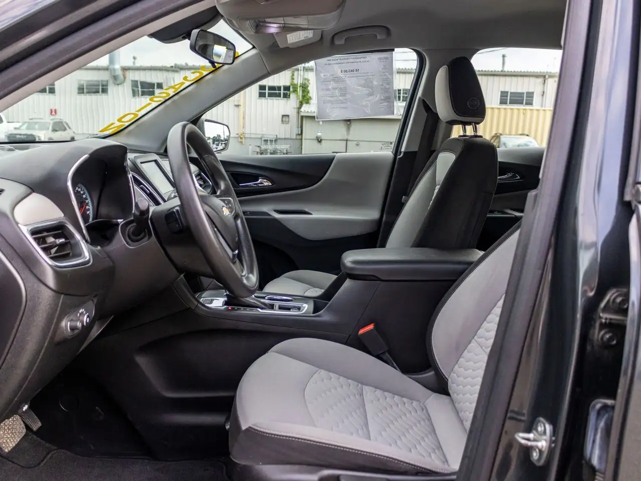 Chevrolet Equinox снимка Chevrolet Equinox