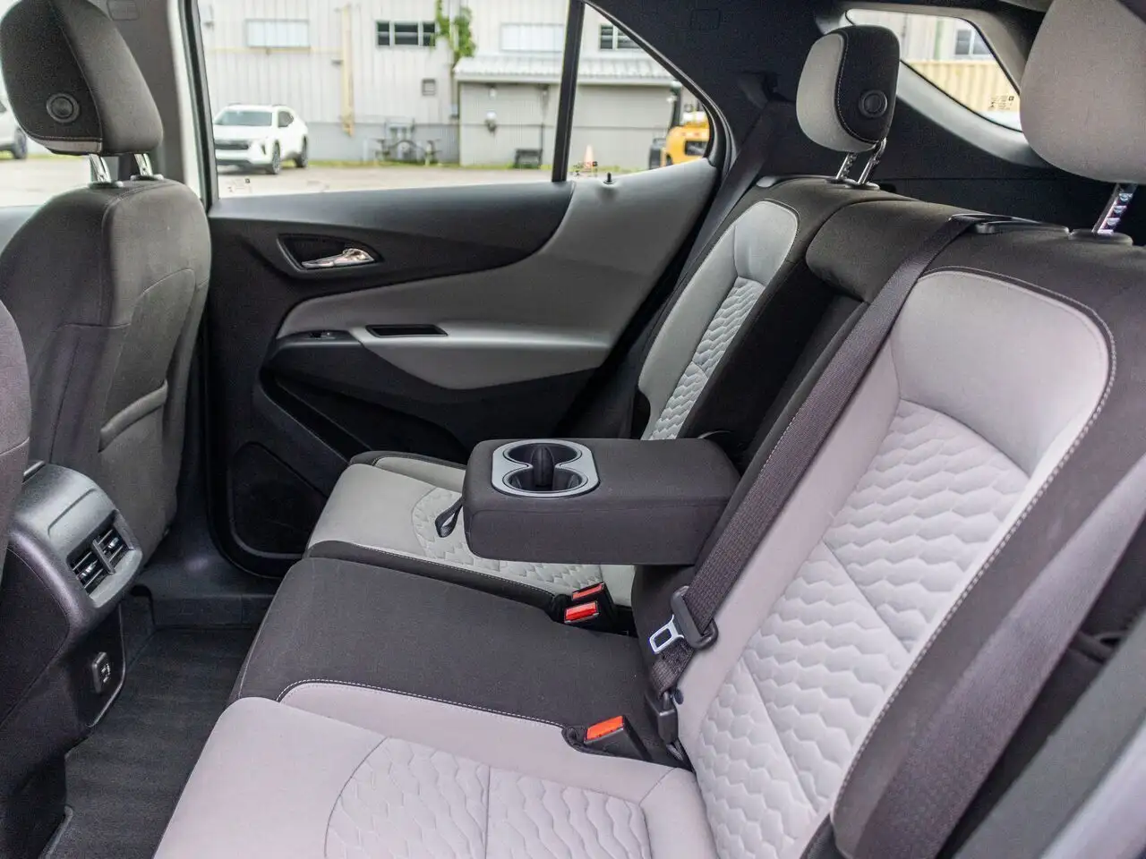 Chevrolet Equinox снимка Chevrolet Equinox
