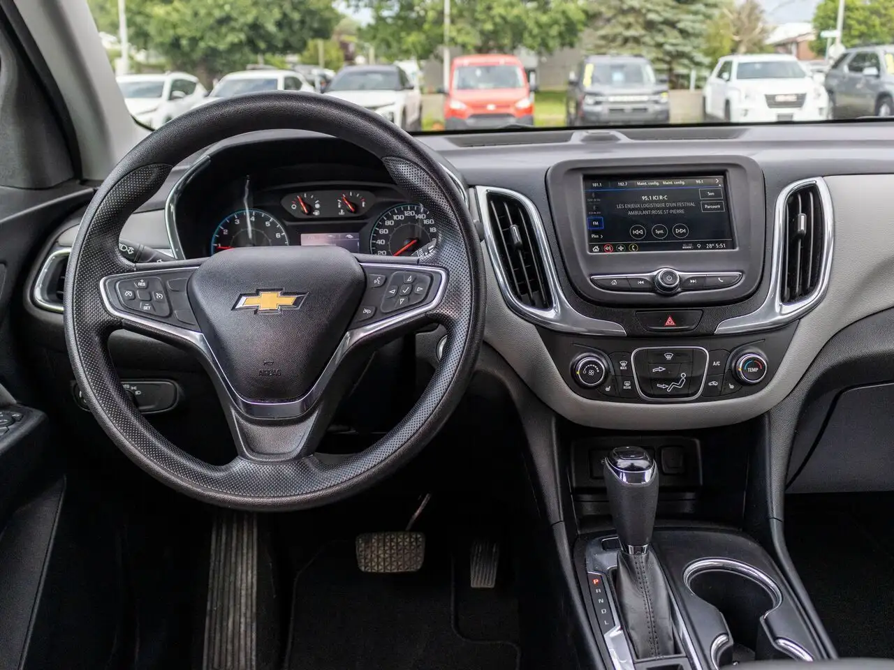 Chevrolet Equinox снимка Chevrolet Equinox