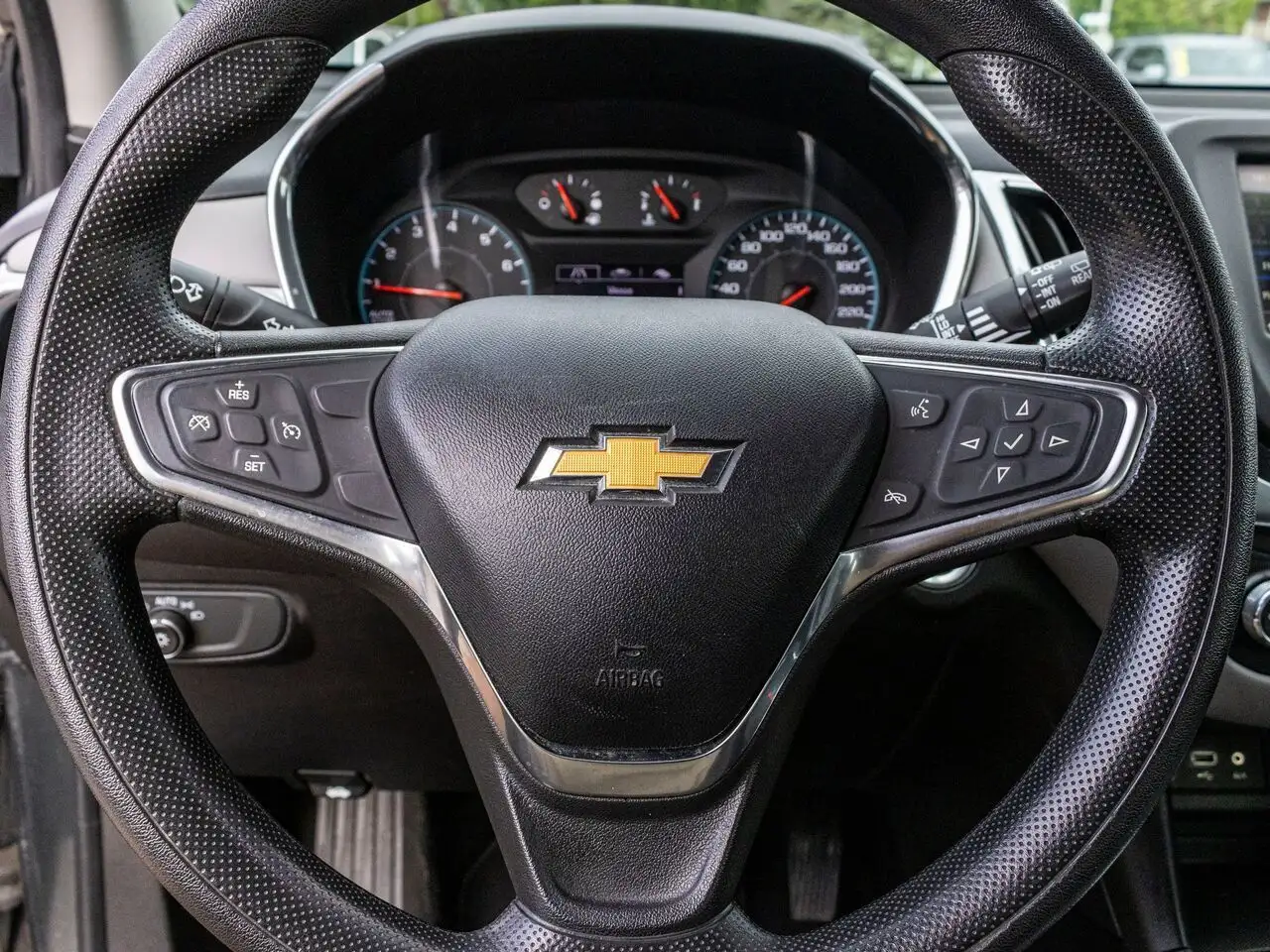 Chevrolet Equinox снимка Chevrolet Equinox