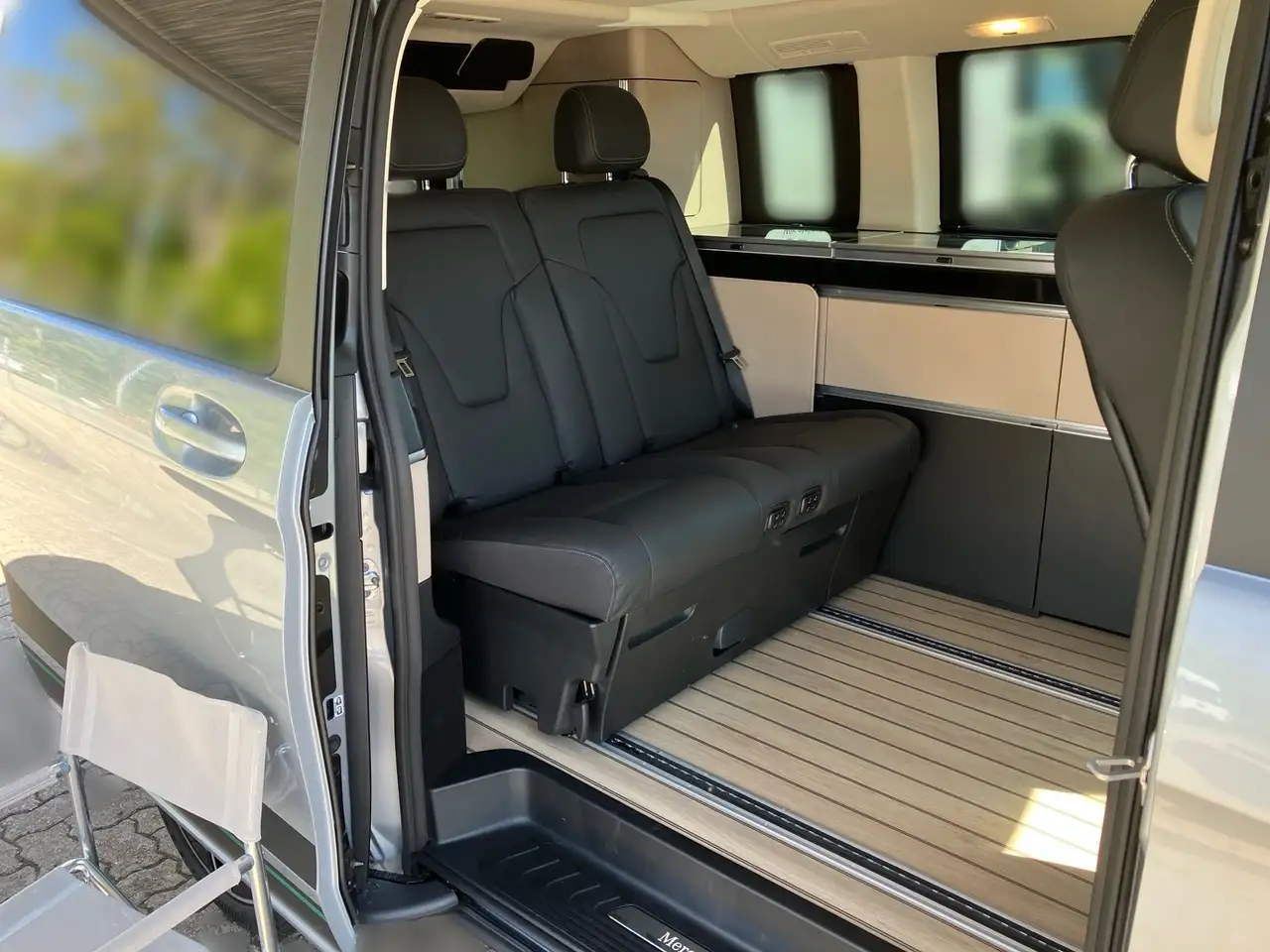 Mercedes-Benz V 250 Marco Polo Distro*Airmatic*360°AHK 2,5t 9