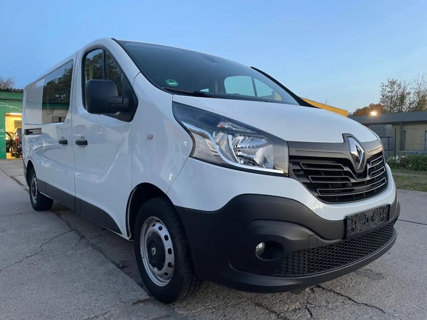 Renault Trafic Kasten L2H1 Doka 2,9t Komfort 6 SITZE! Blanc - 2