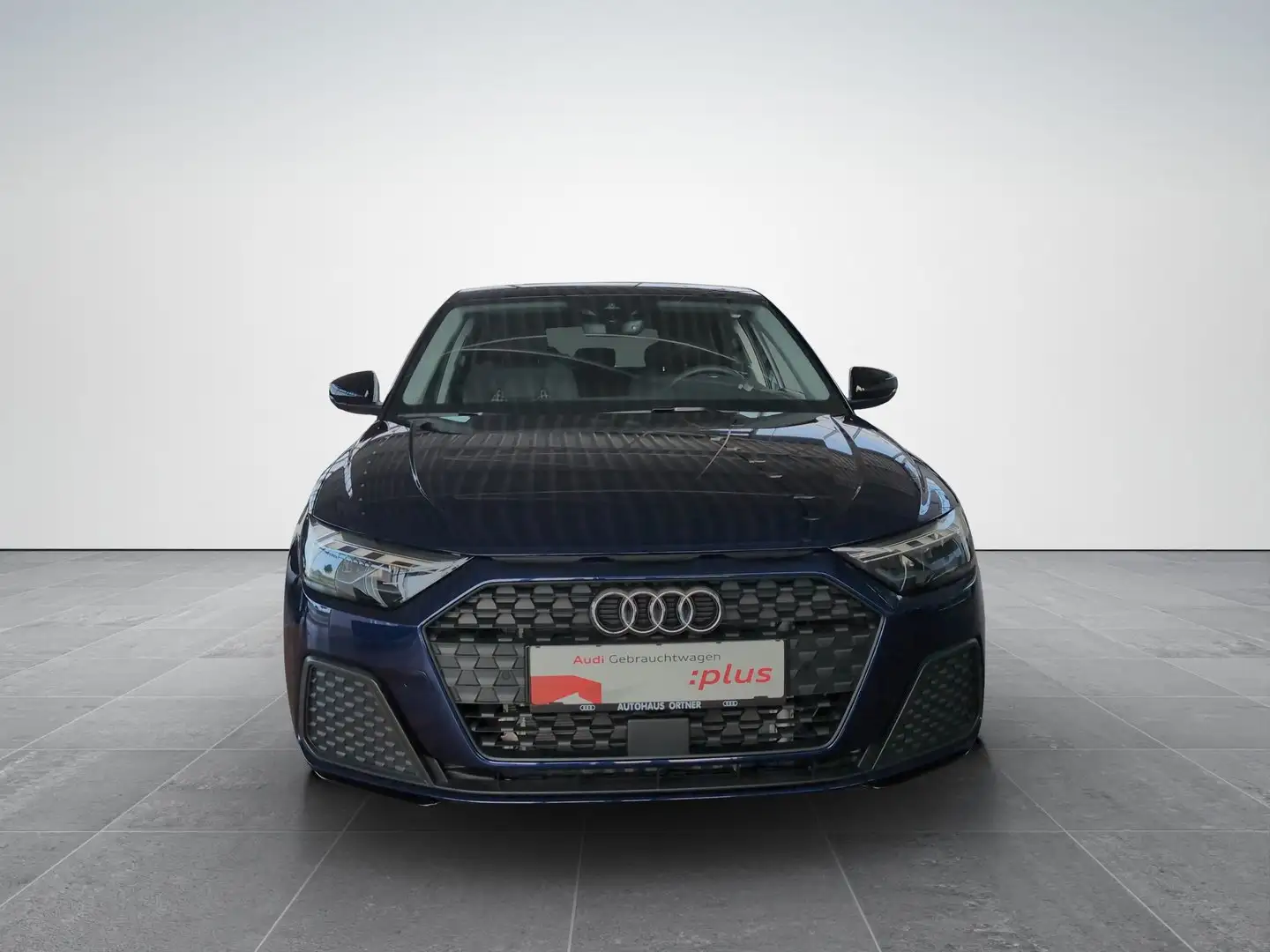 Audi A1 30 TFSI intense Blau - 2