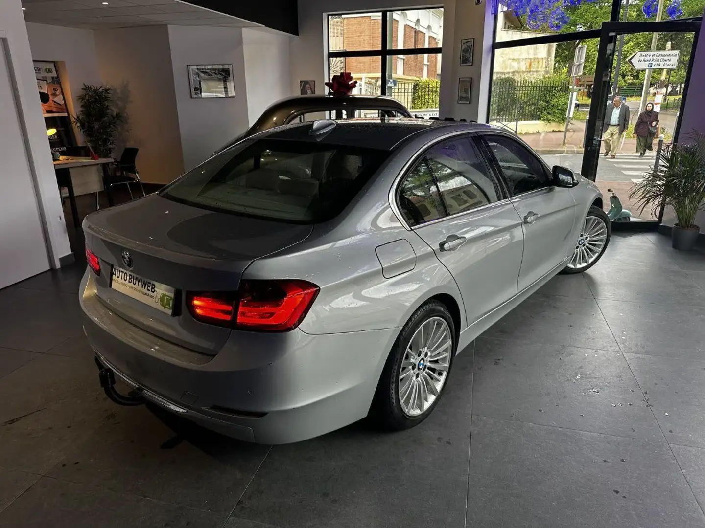 BMW 328 SERIE F30 328i 245 ch Luxury / Toit ouvrant / Sieg Gris - 2