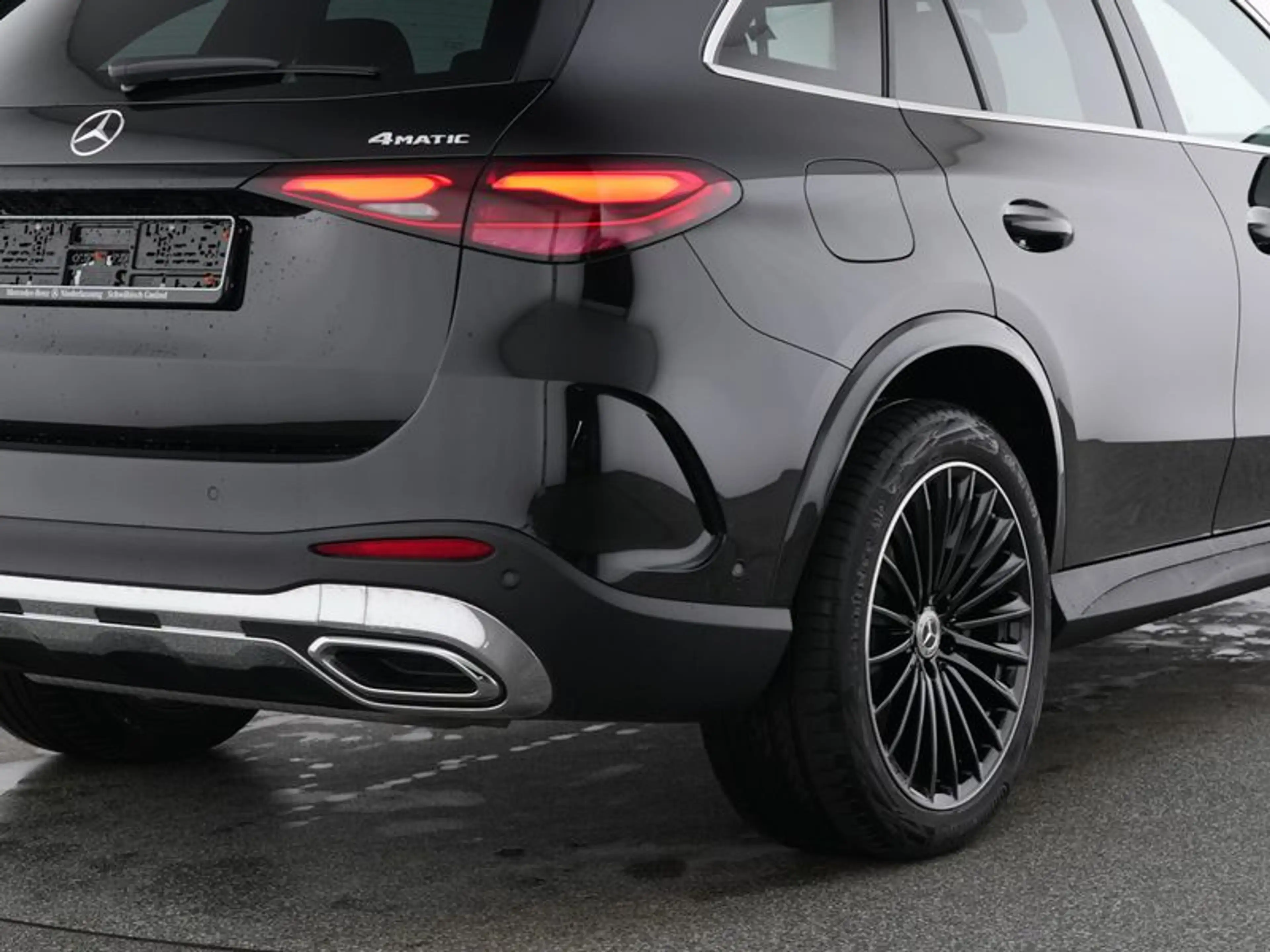 Mercedes-Benz GLC 300 e 4M AMG-Sport/360/HUD/Memo/Siena/20' — photo 5