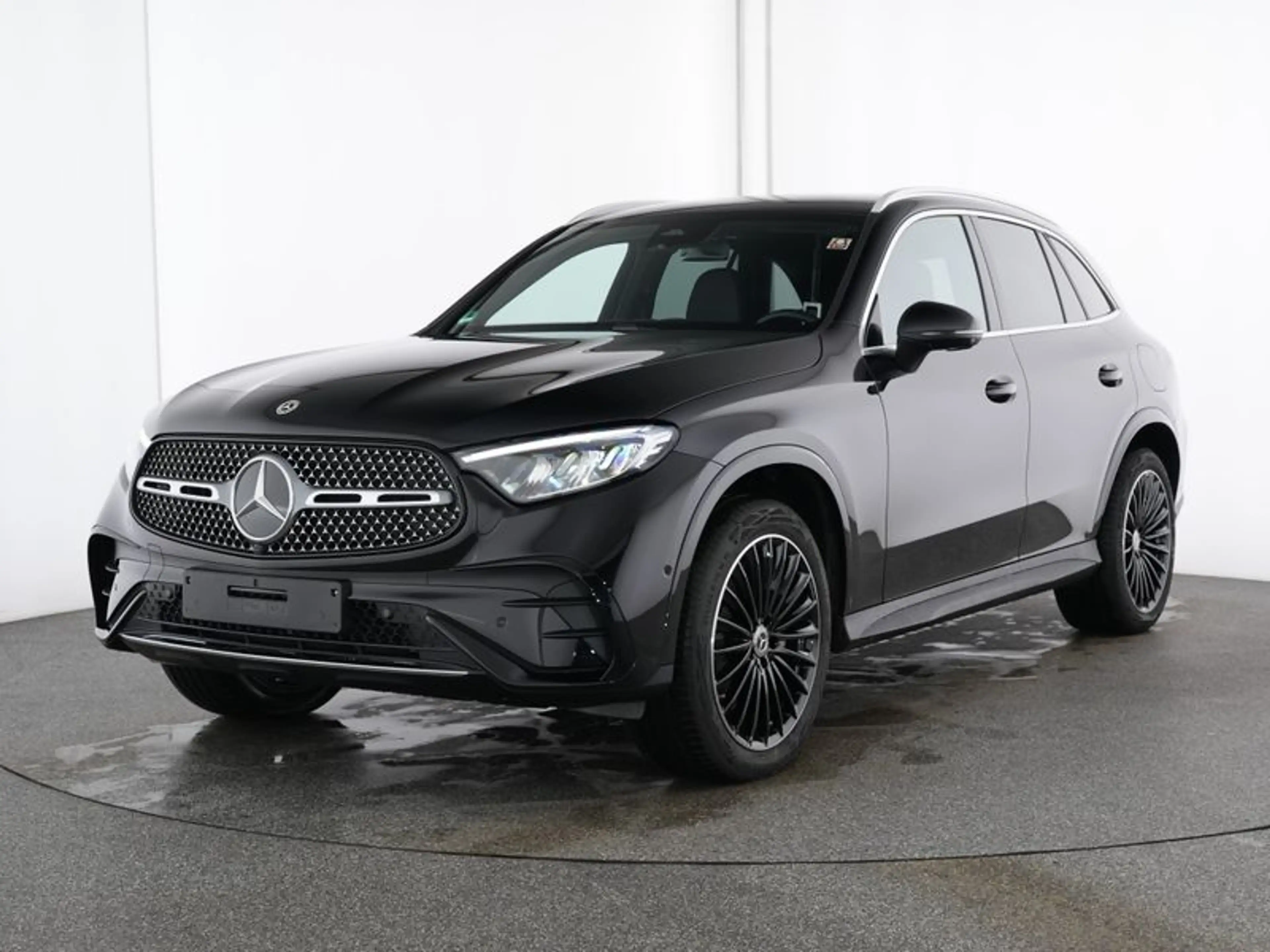 Mercedes-Benz GLC 300 e 4M AMG-Sport/360/HUD/Memo/Siena/20' — photo 2
