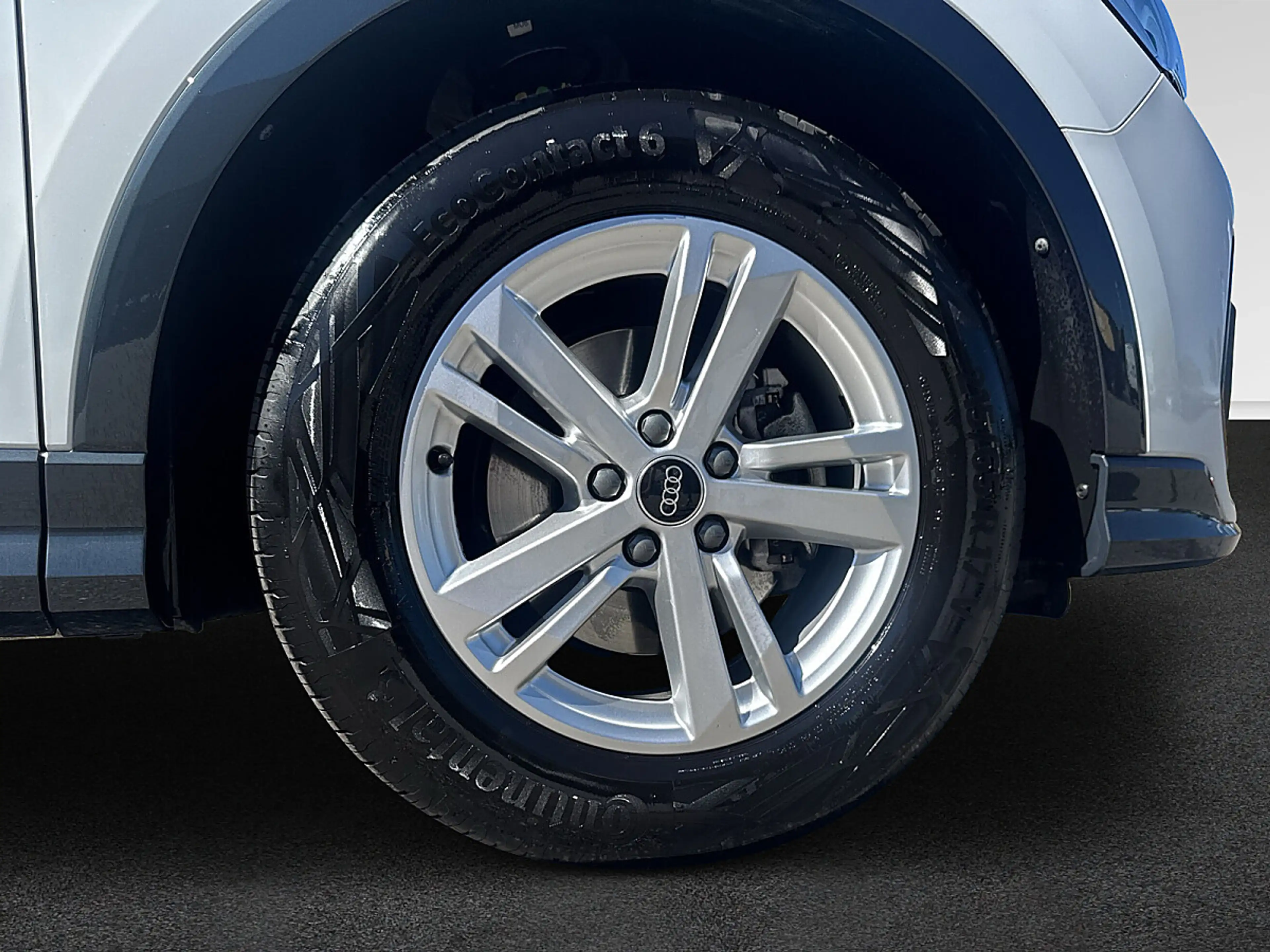 Audi Q3 35 TFSI S-tronic S-line — photo 4