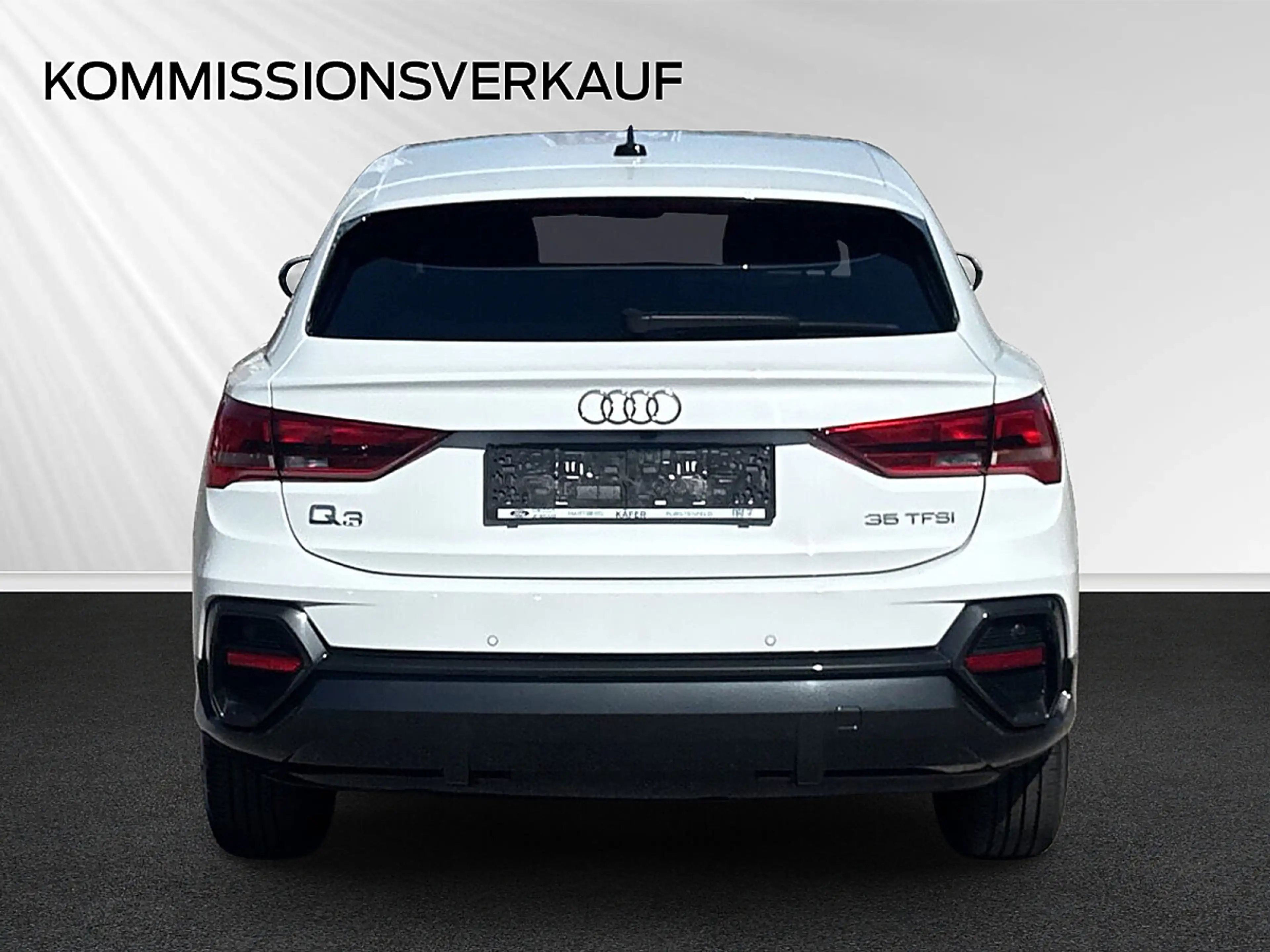 Audi Q3 35 TFSI S-tronic S-line — photo 7
