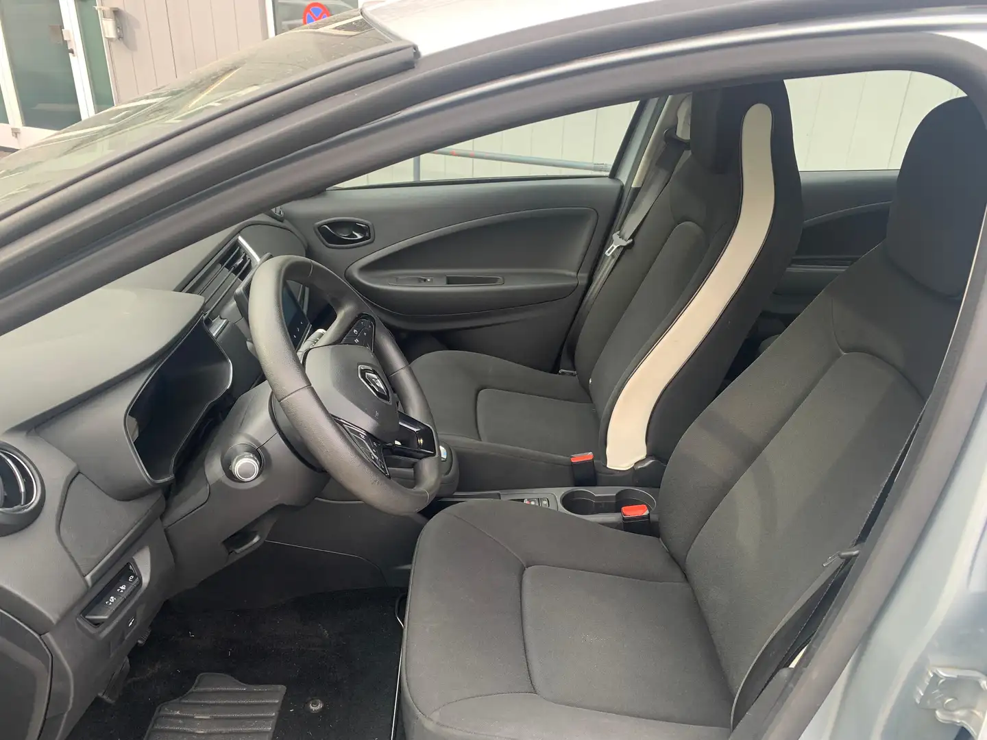 Renault ZOE Zoe Life R110 Z.E.50 (52 kWh) Life Grau - 2