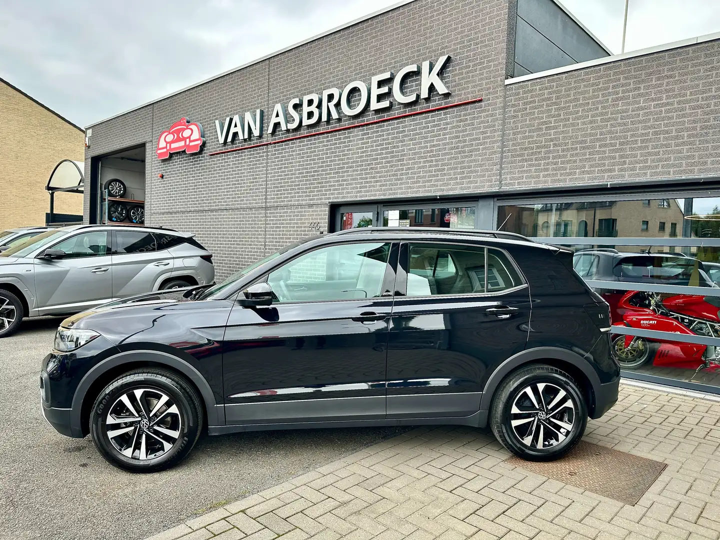 Volkswagen T-Cross 1.0 TSI United * Camera*GPS * AppCarplay * ACC Noir - 2