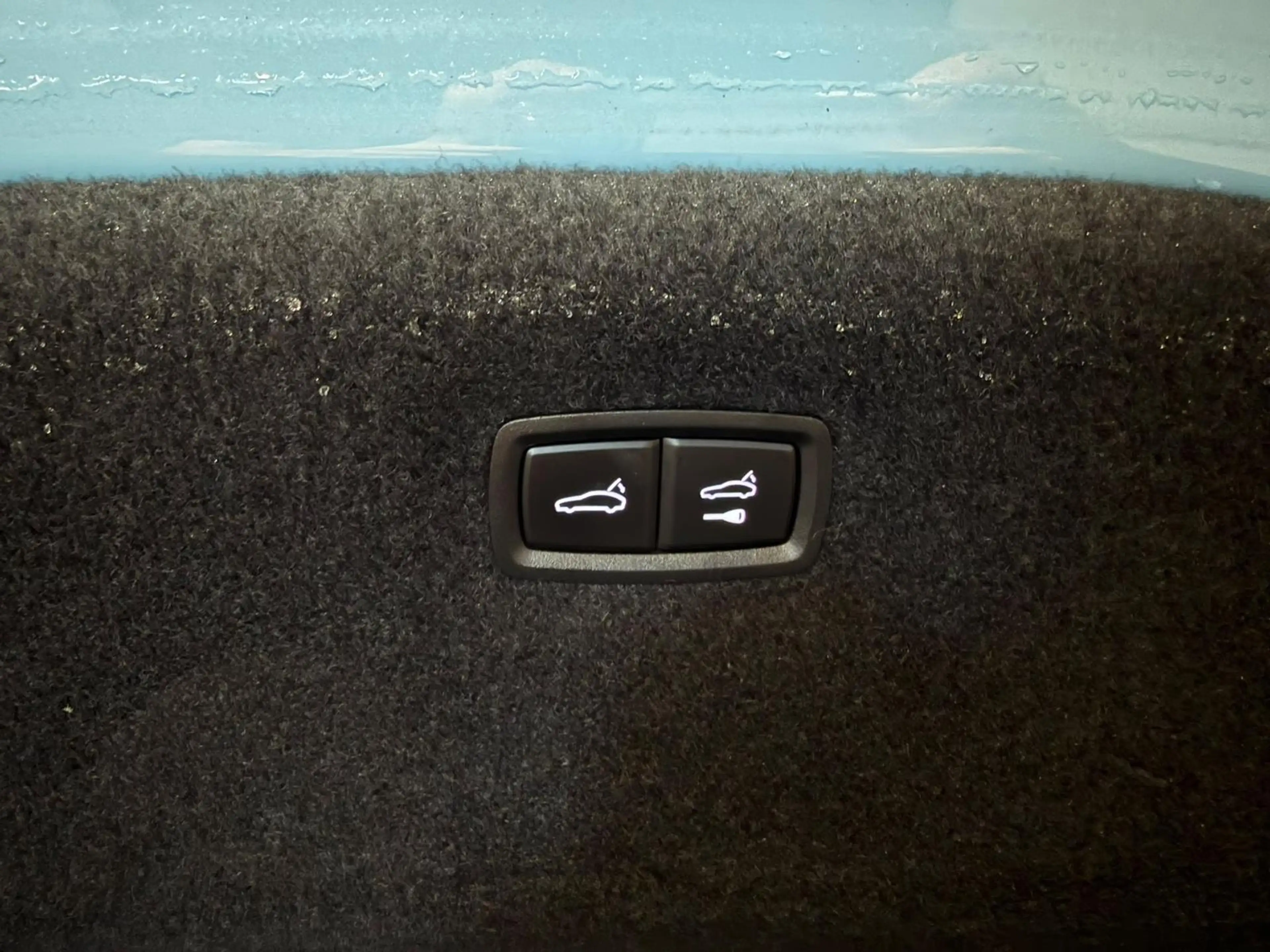 Porsche Taycan Performance 84 kWh IJsblauw Metallic Warmtepomp AC — photo 21