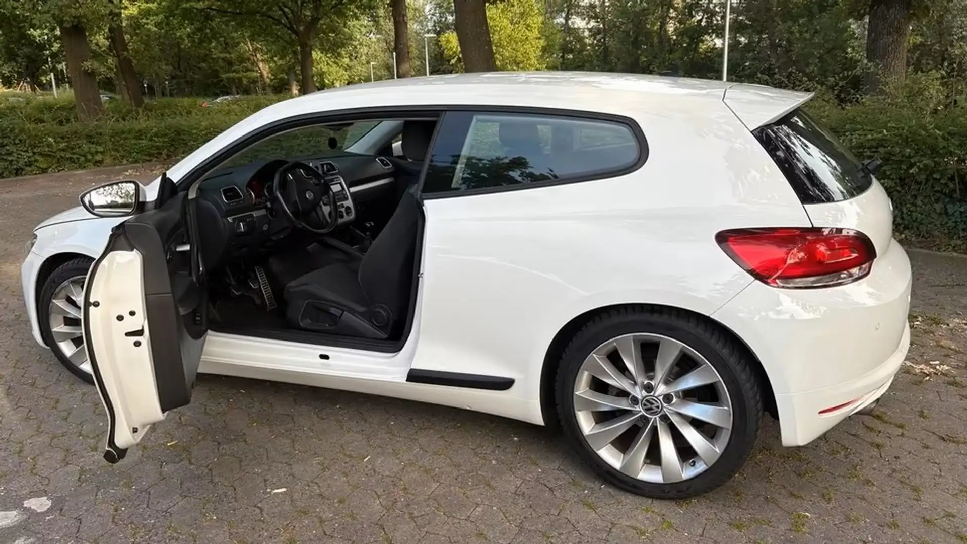 Volkswagen Scirocco 1.4 TSI R-Line - 2
