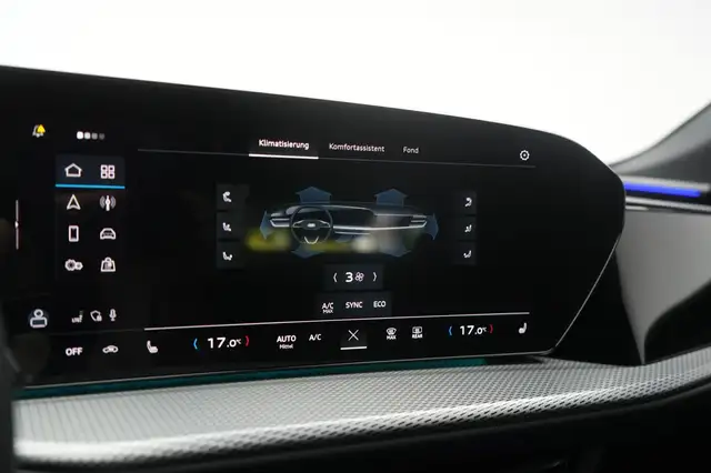 Audi Q5 view 14