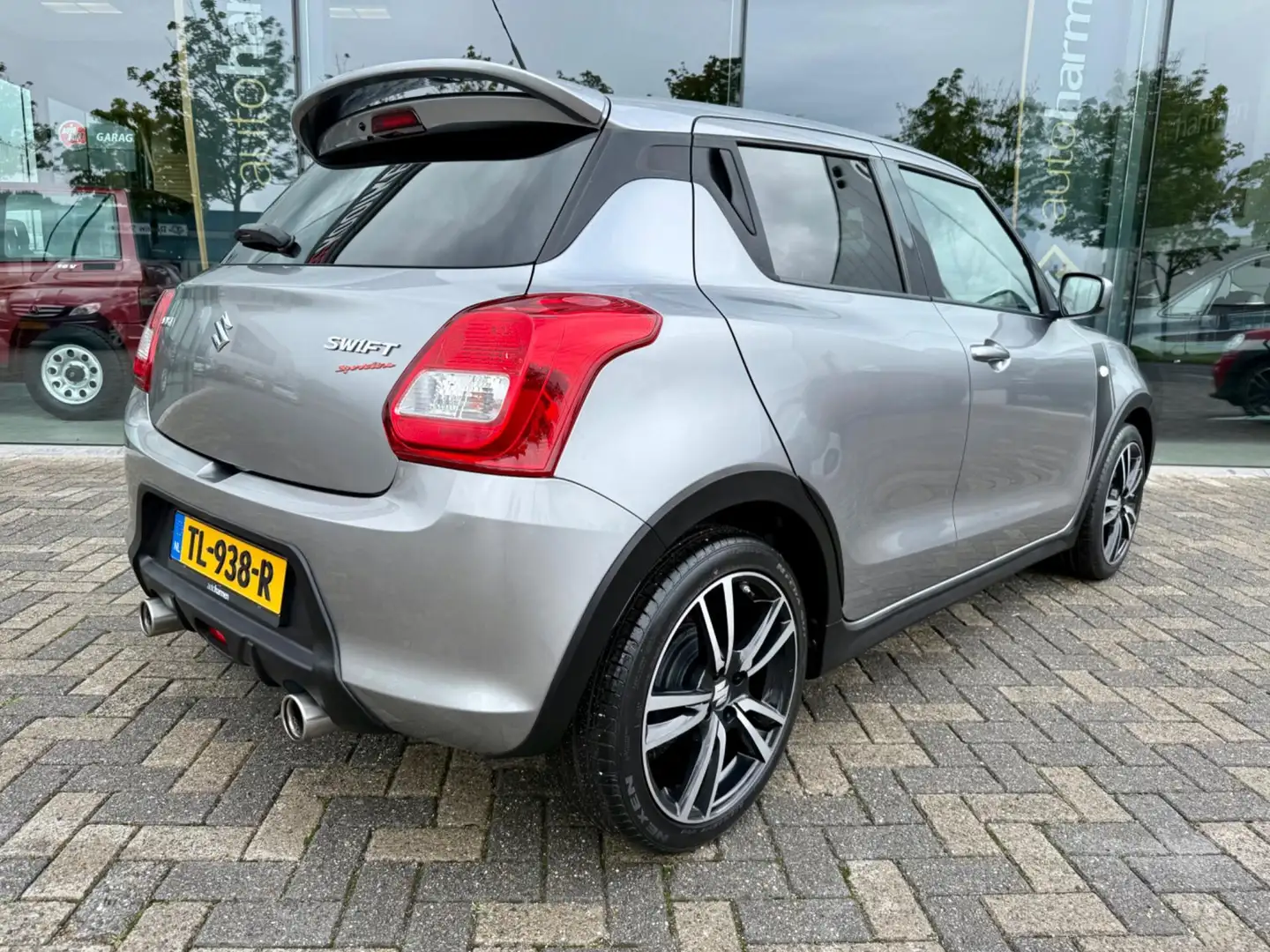 Suzuki Swift 1.2 Sportline automaat, 1e eigenaar, NAP, CarPlay Grau - 2
