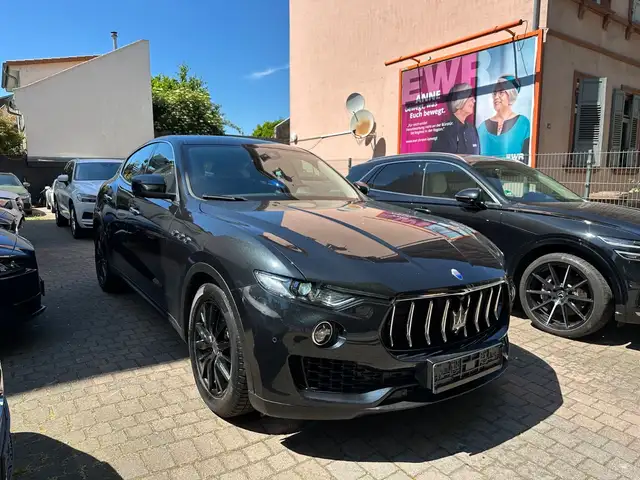 Maserati Levante Q4 Deutsch! 1.Hand Scheckheft! 360° Luft