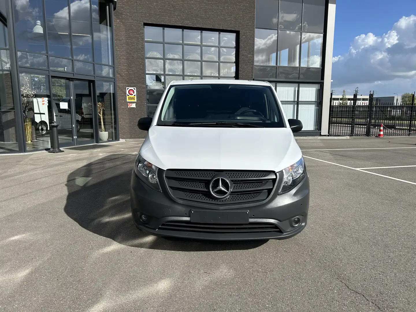 Mercedes-Benz Vito 114 CDI Lang / 9G-TRONIC / Trekhaak / Camera / Par Blanc - 2