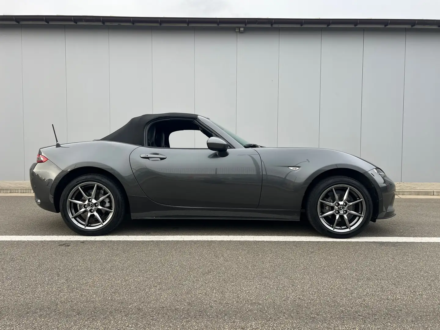 Mazda MX-5 MX-5 1.5i Skyactiv-G Skycruise (EU6d) Grijs - 2