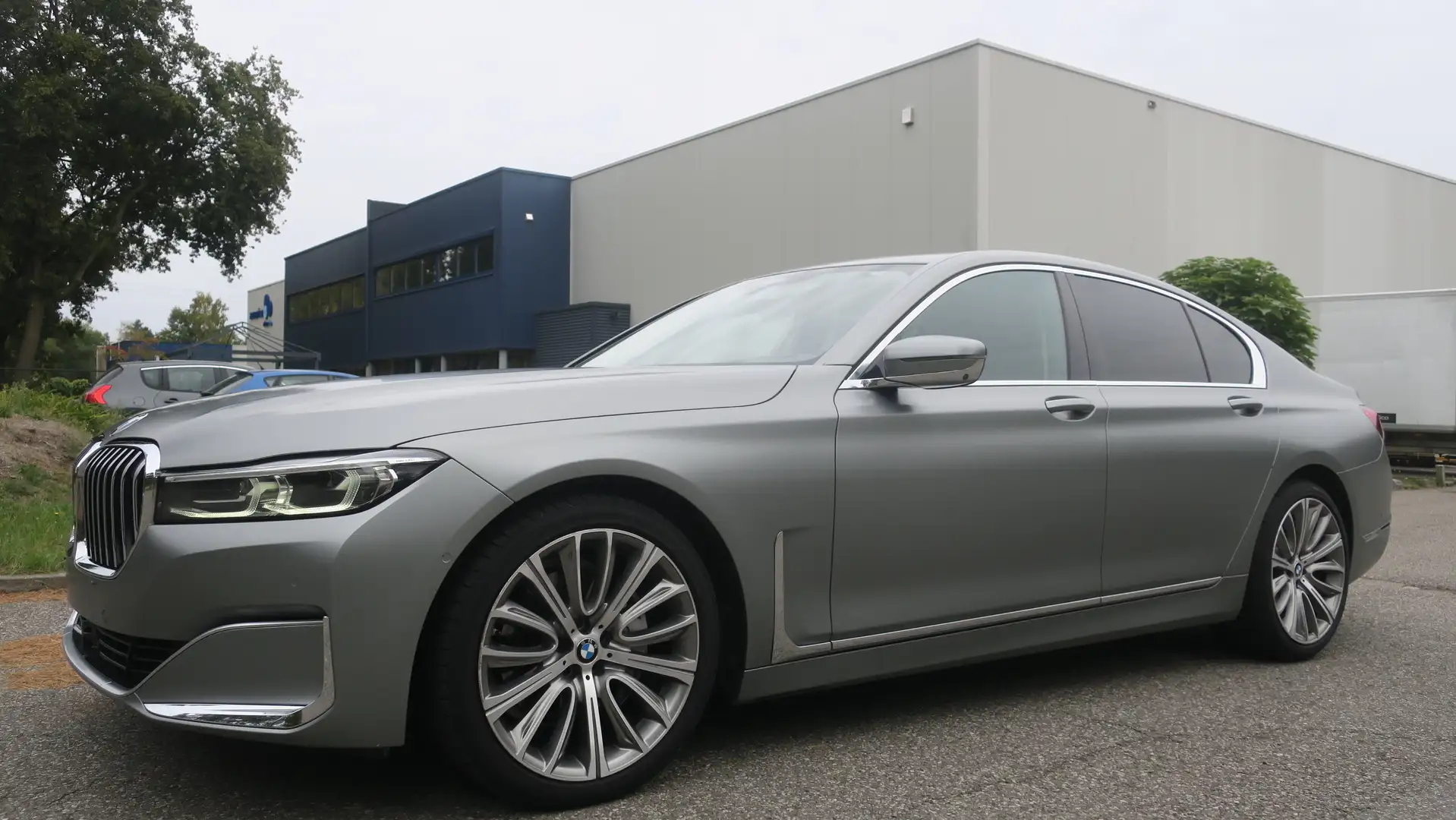 BMW 730 730d xDrive Grijs - 1
