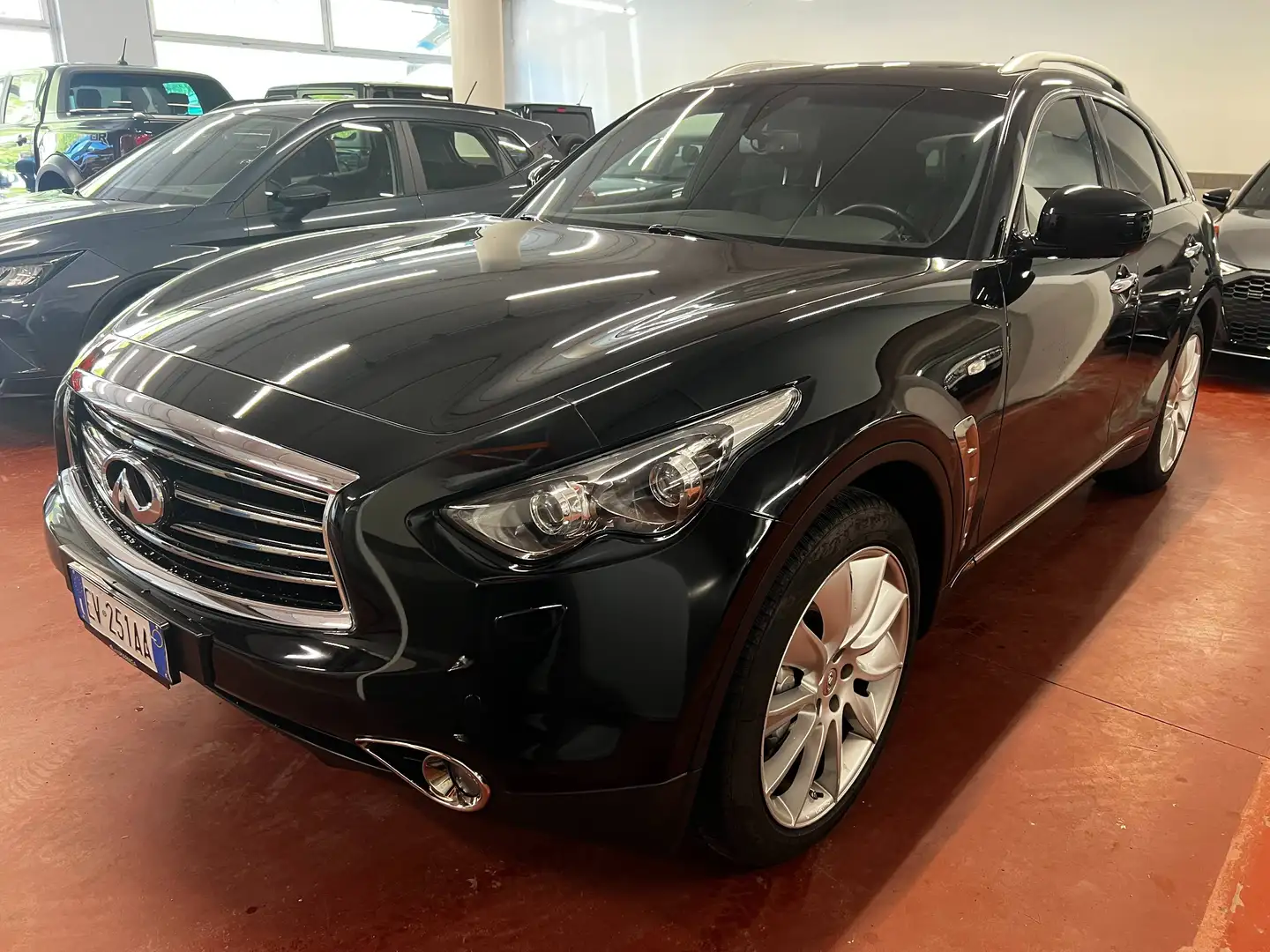 Infiniti FX QX70 (FX) 3.0d V6 S auto FL *TETTO * SEDILI CLIMATIZZATI Schwarz - 2