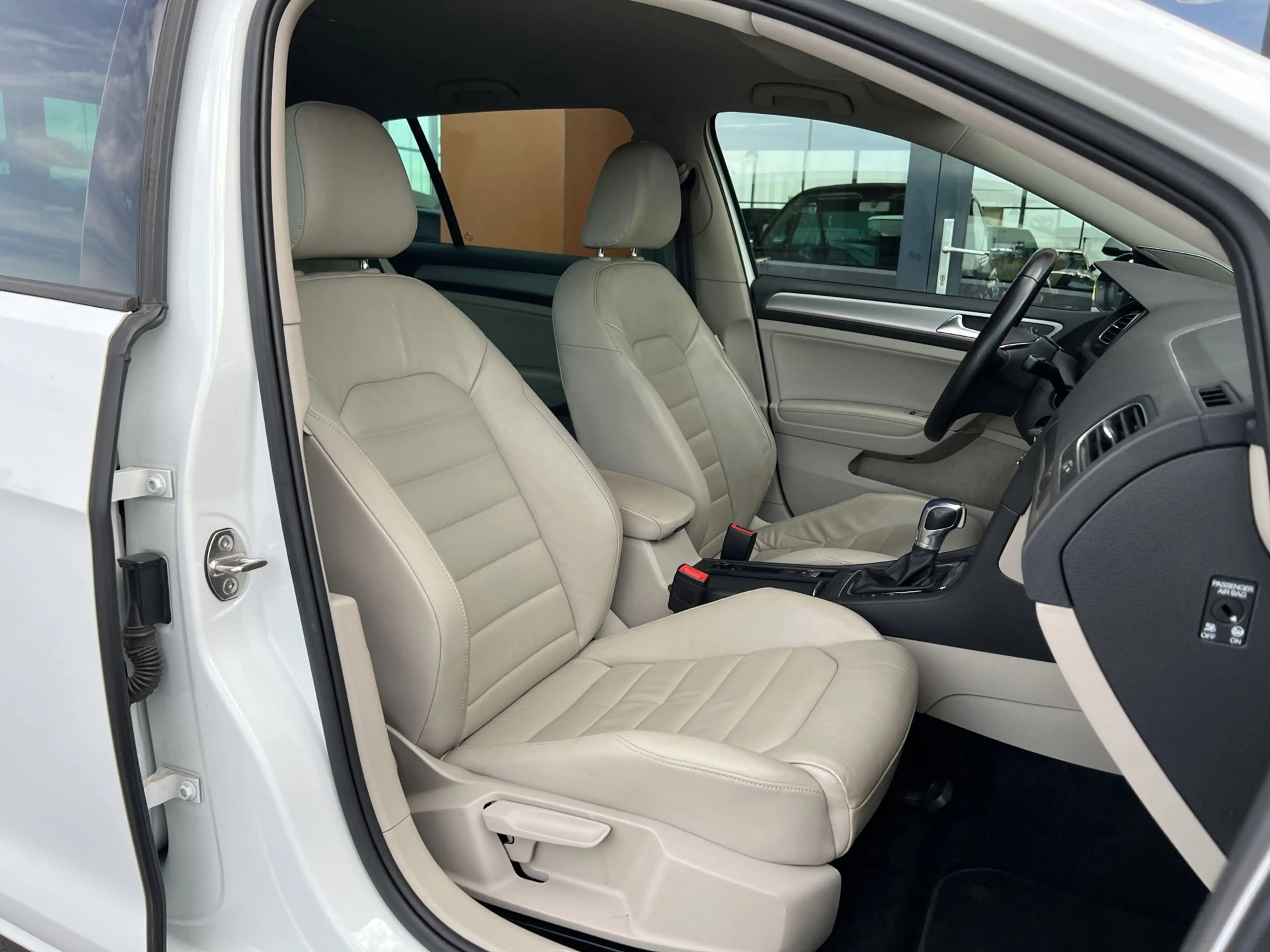 Volkswagen e-Golf |Carplay|Full LED|Leder|Navi|ACC|Dynaudio — photo 9