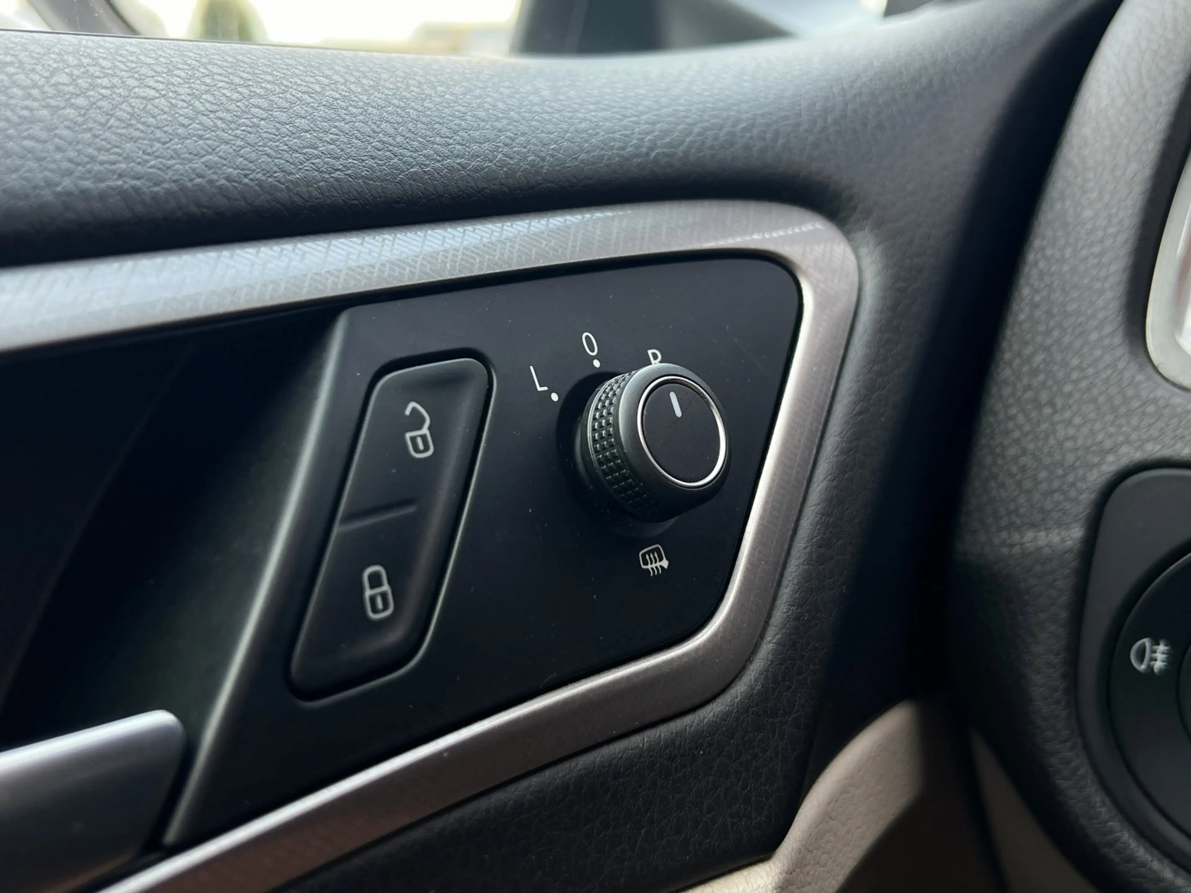 Volkswagen e-Golf |Carplay|Full LED|Leder|Navi|ACC|Dynaudio — photo 32