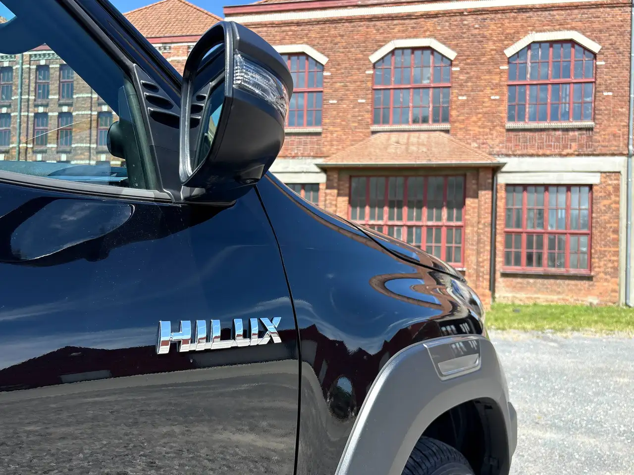 Toyota Hilux 4D 4WD Invincible Lichte vracht hardtop   Onverslaanbare partner — foto 6