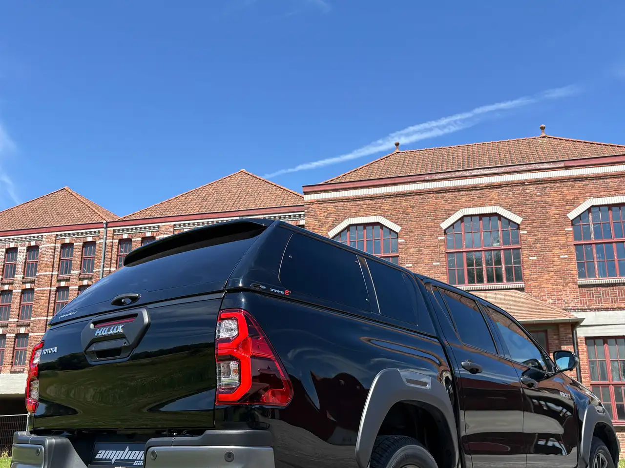 Toyota Hilux 4D 4WD Invincible Lichte vracht hardtop   Onverslaanbare partner — foto 5