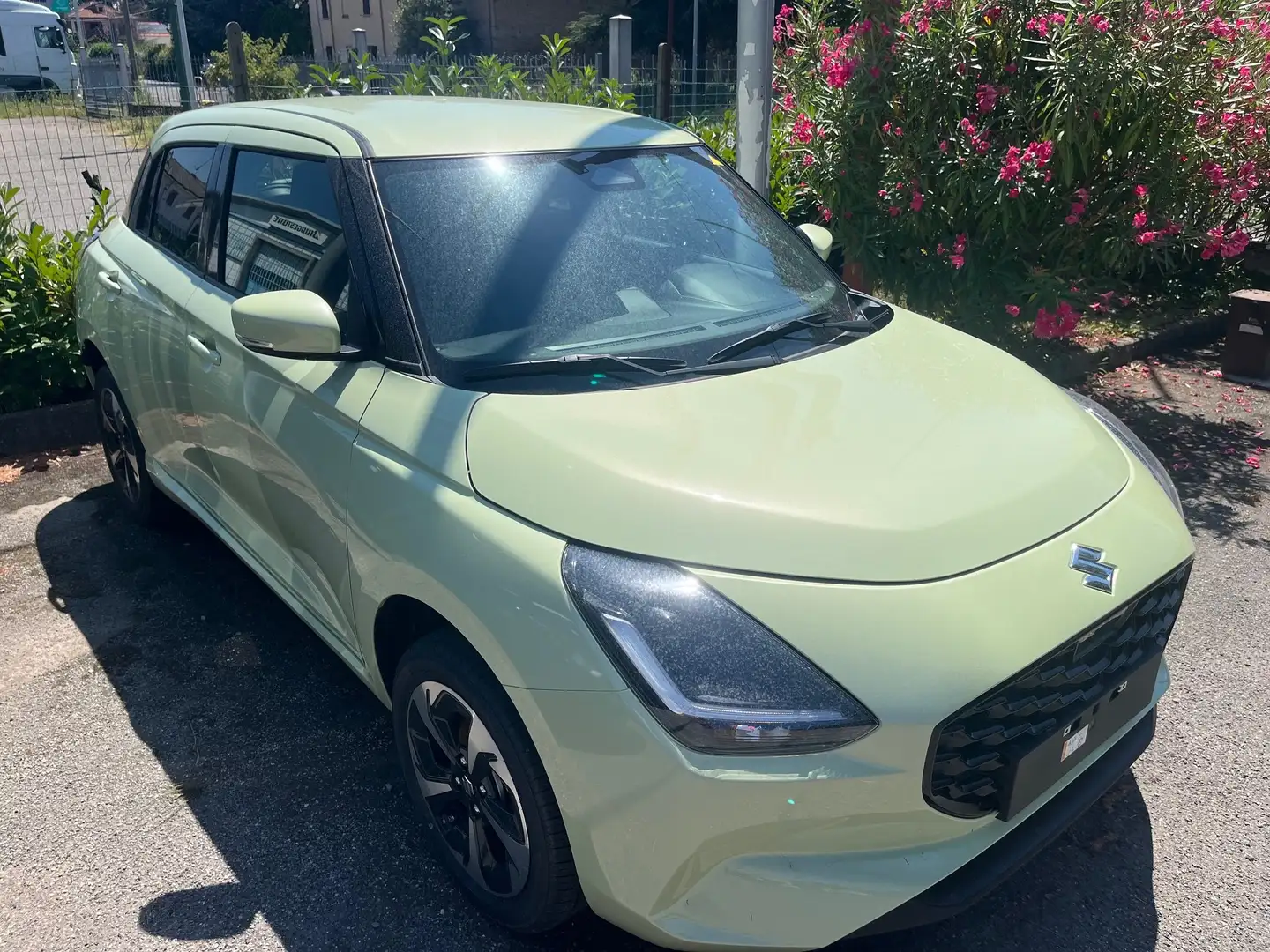 Suzuki Swift 1.2 HYBRID TOP CVT, VEICOLO NUOVO, SUZUKI DAL 1986 Verde - 1